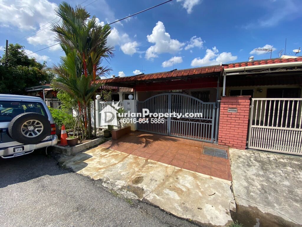 Terrace House For Rent at Taman Kinrara