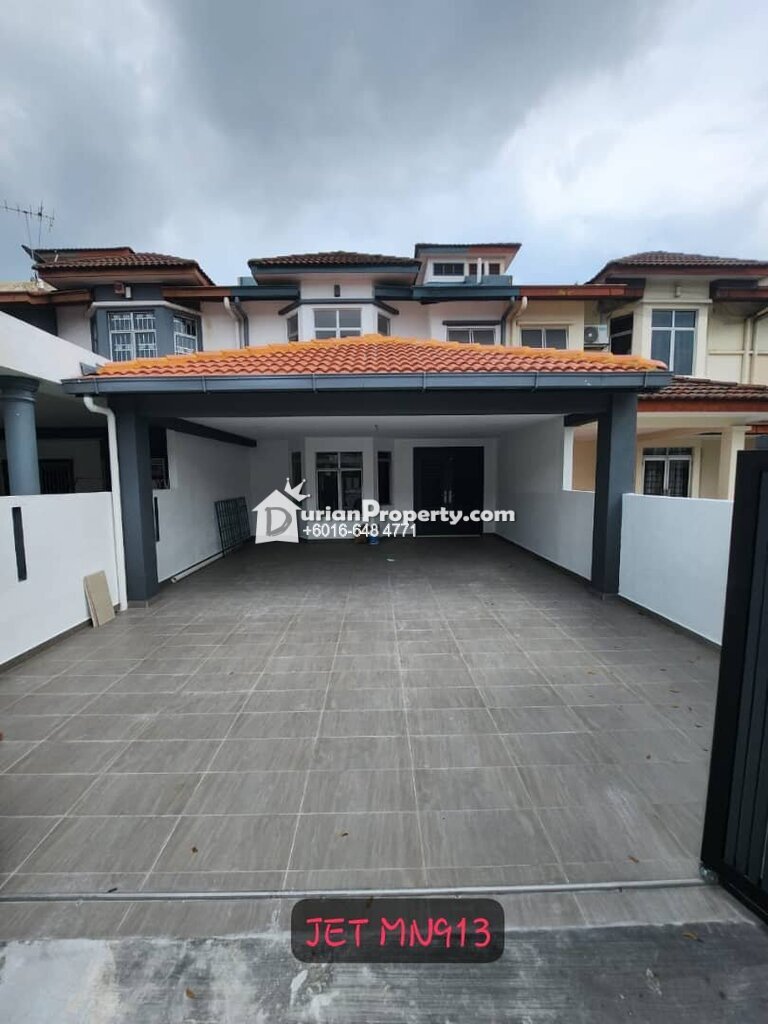 Terrace House For Sale at Bandar Botanic