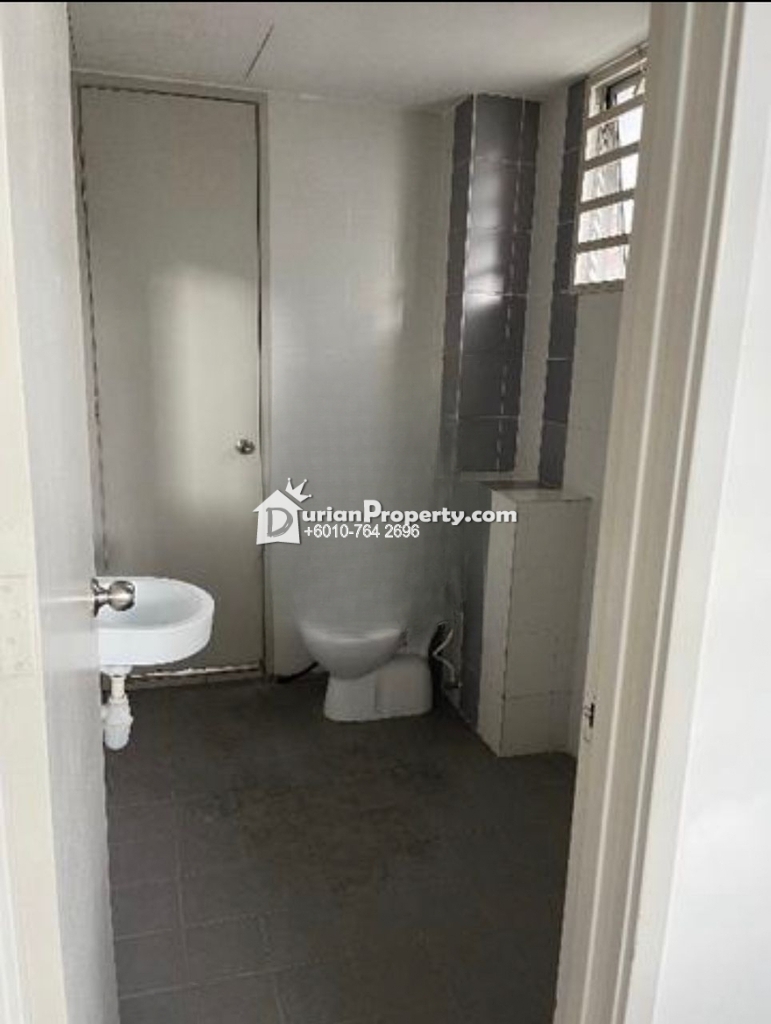 Terrace House For Rent at Taman Bukit Galena