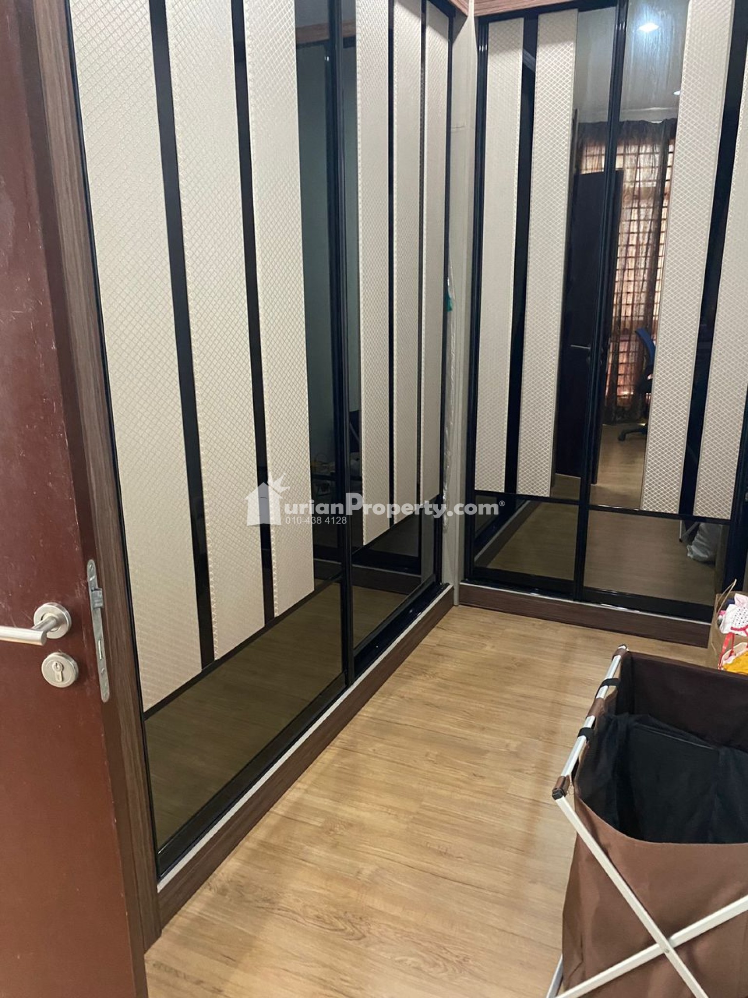 Terrace House For Sale at Taman Glenmarie