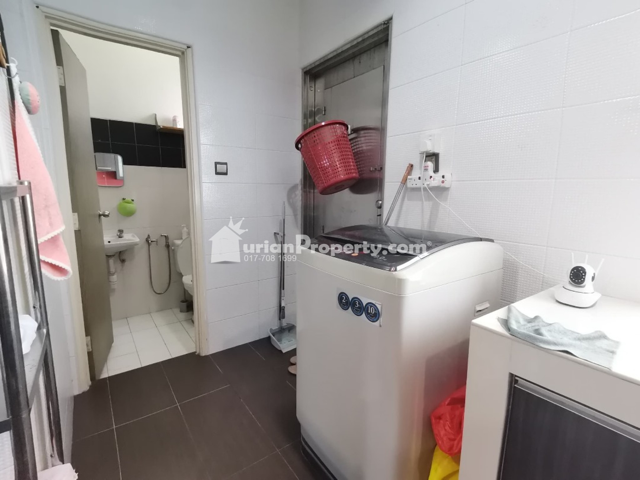Terrace House For Sale at Taman Mount Austin