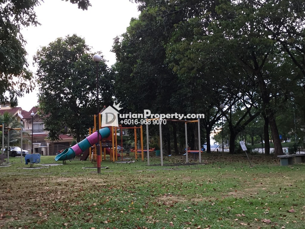 Terrace House For Sale at Taman Bukit Subang