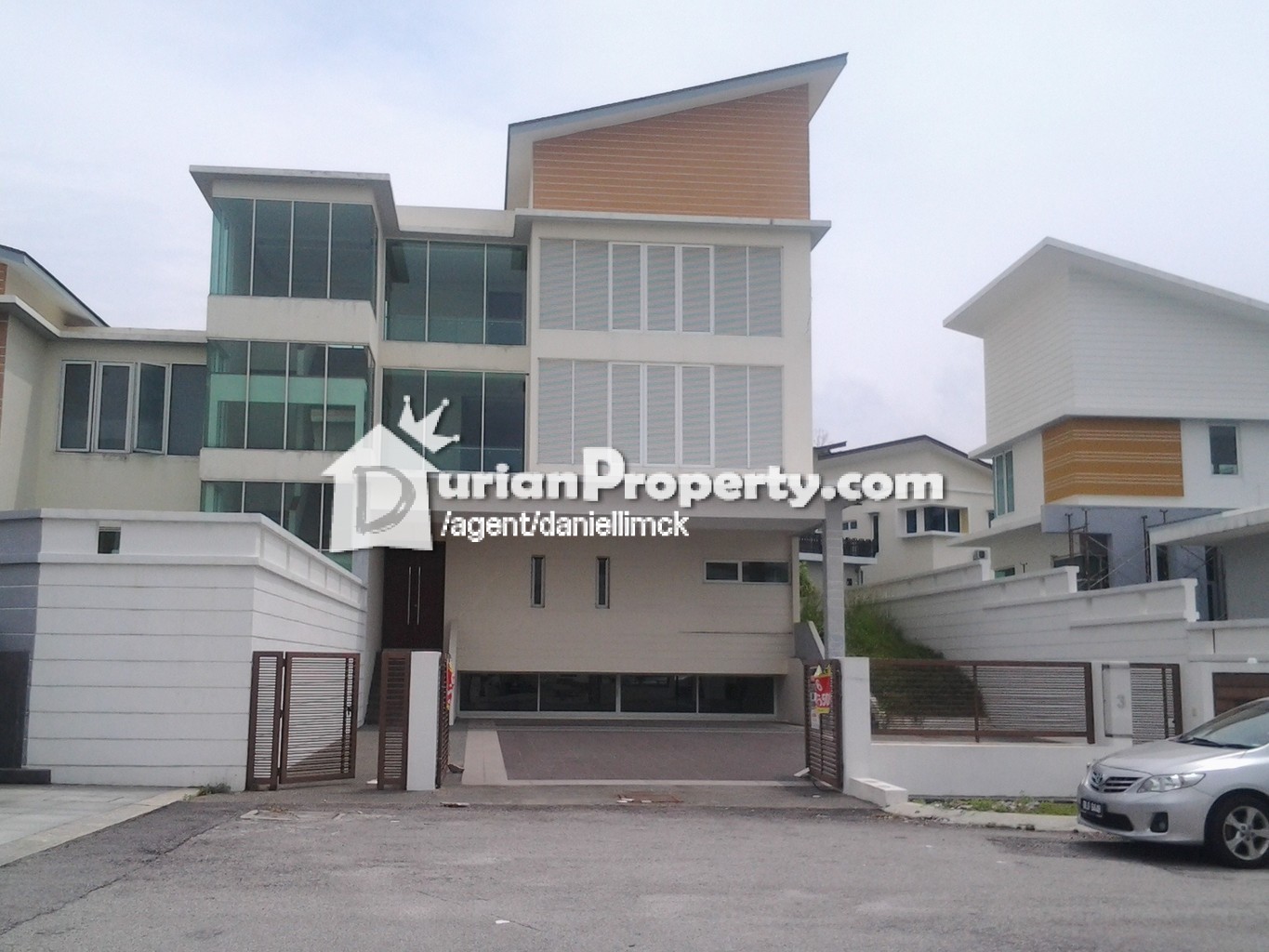 Bungalow House For Sale at Section 7, Shah Alam for RM 