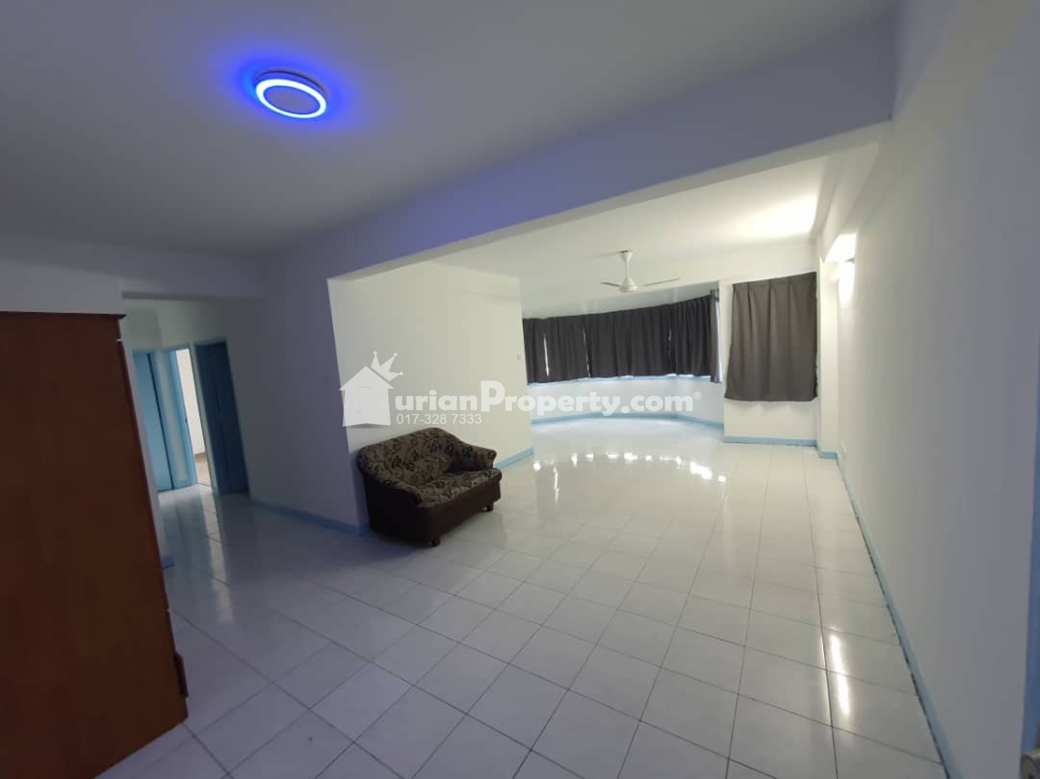 Condo For Sale at Heritage