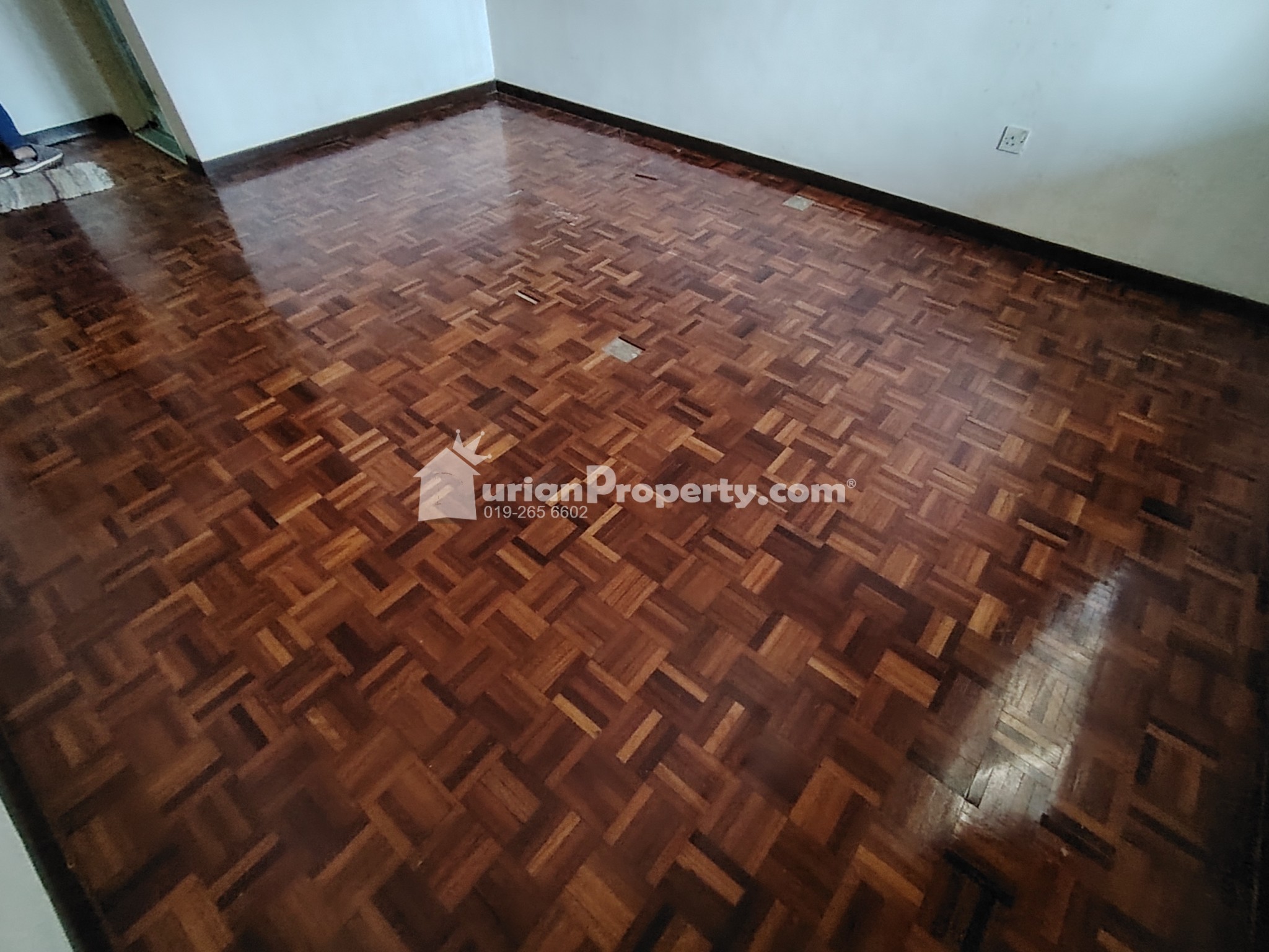 Terrace House For Rent at Taman OUG