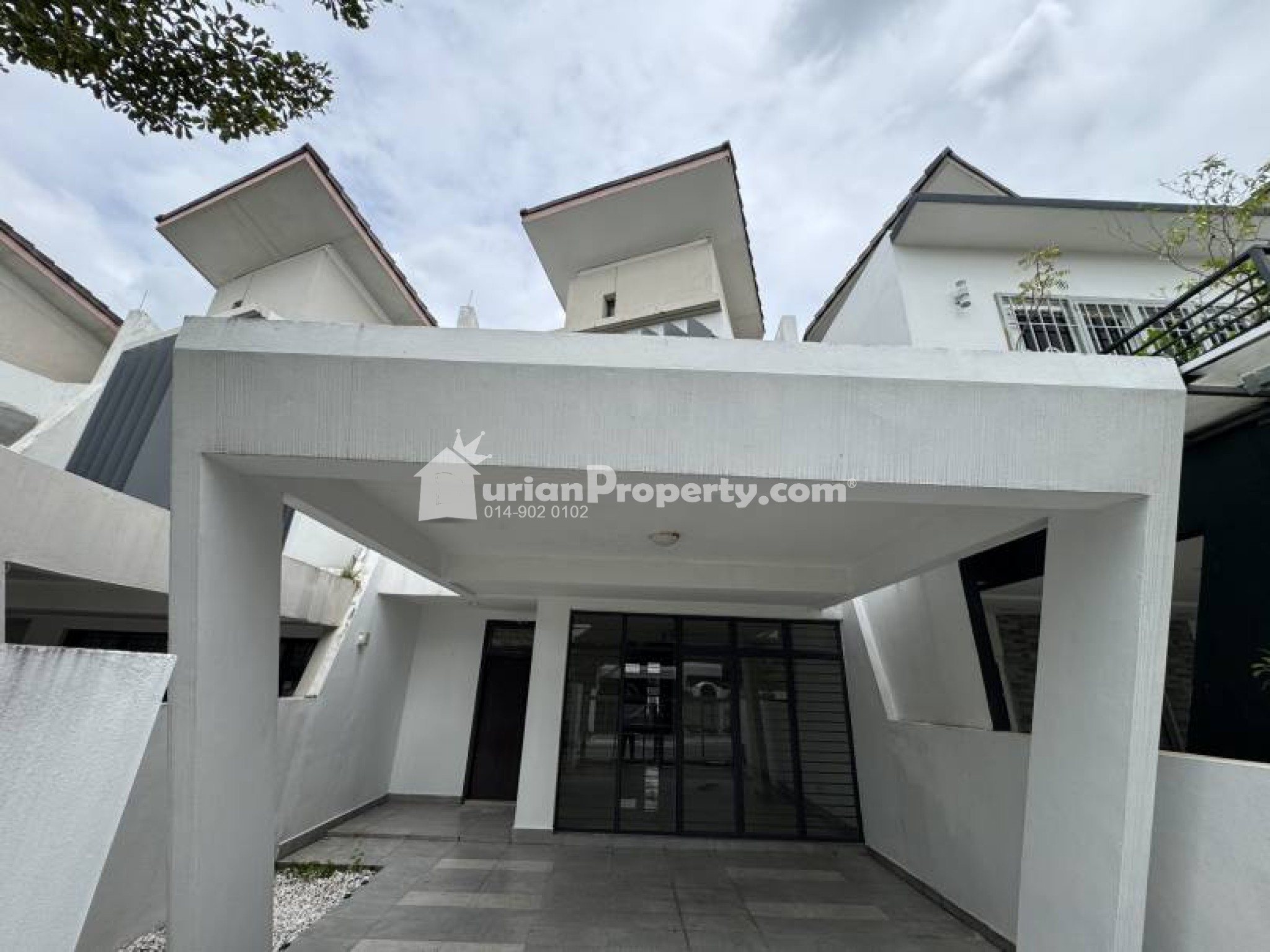 Terrace House For Sale at Laman Glenmarie