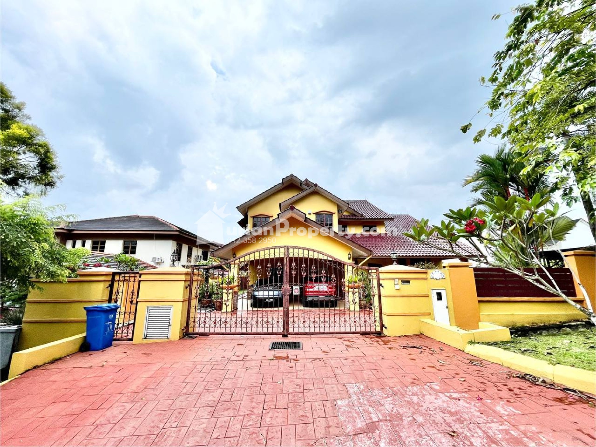 Bungalow House For Sale at Kayangan Heights