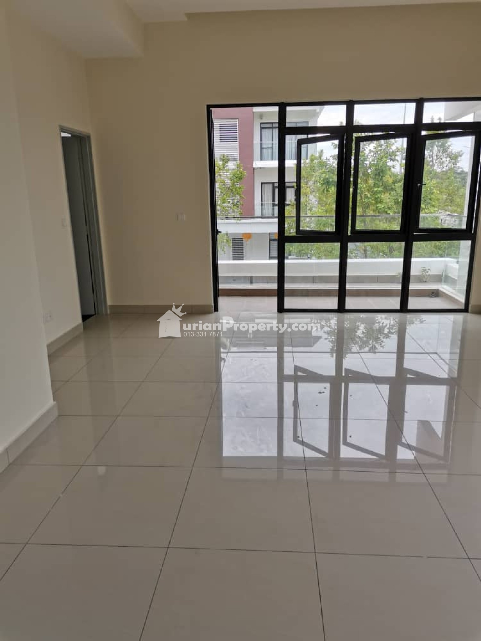 Townhouse For Sale at Avens Residence