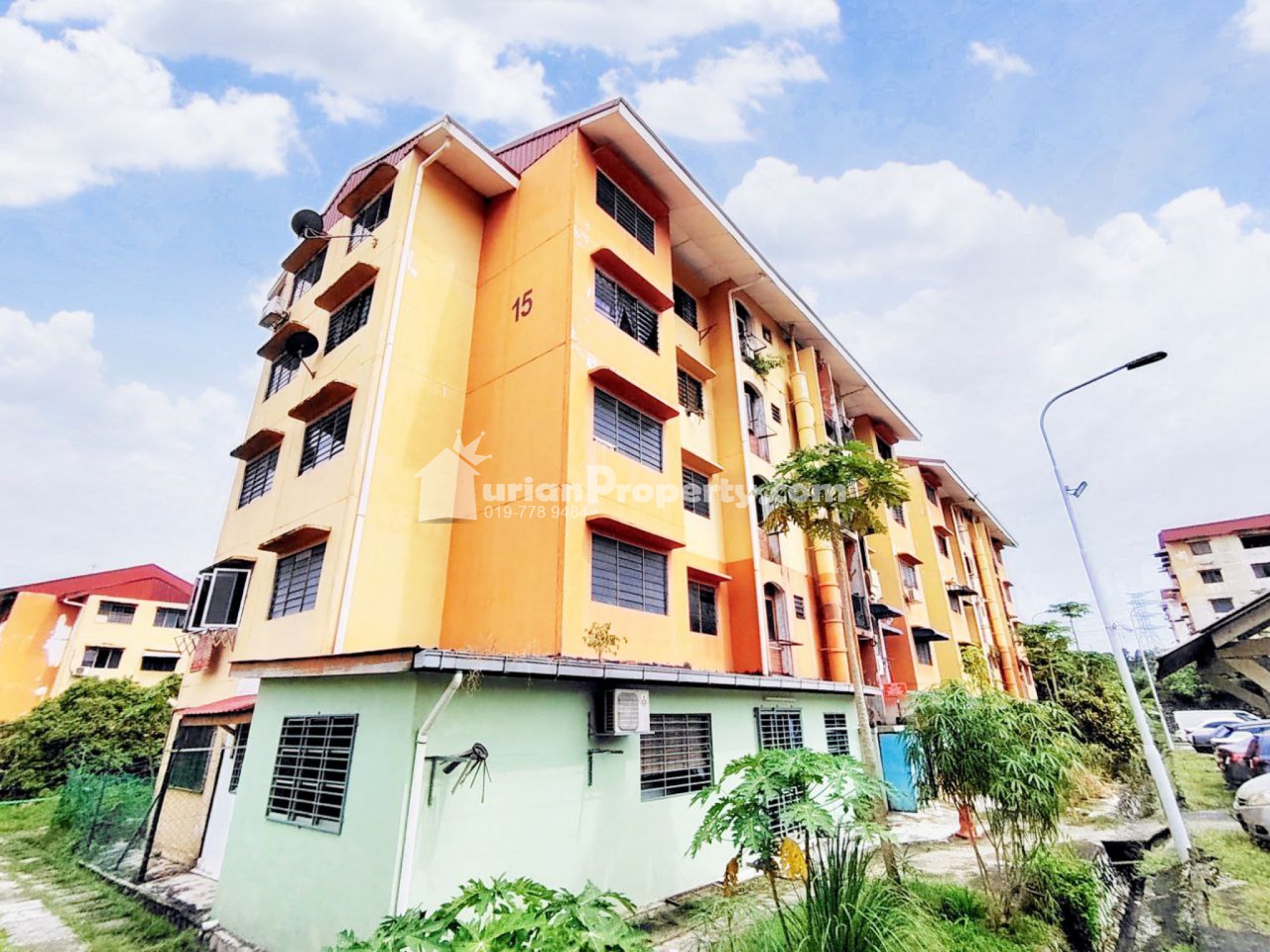 Apartment For Sale at Section 8