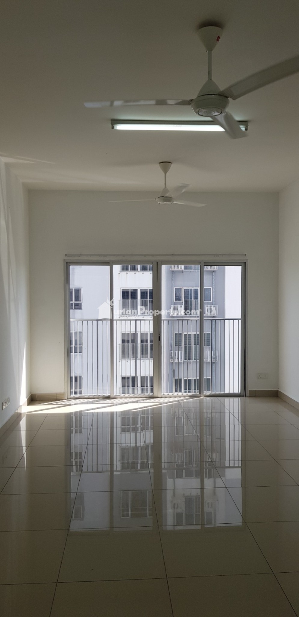 Condo For Rent at The Wharf Residence