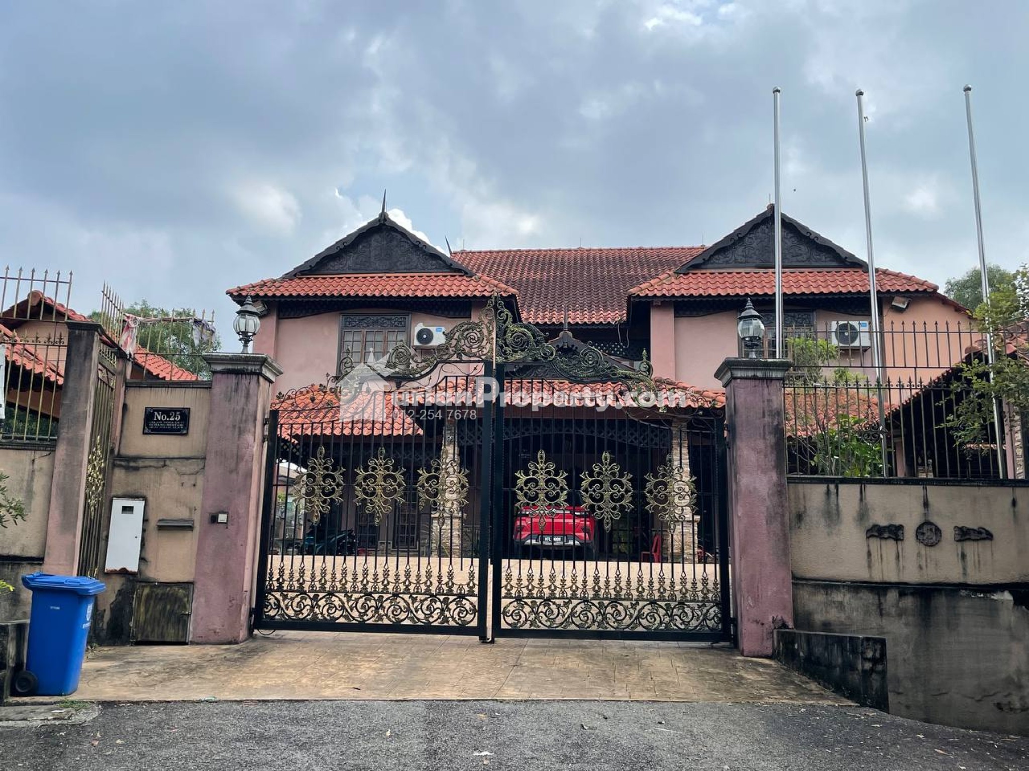 Bungalow House For Sale at Subang Bestari