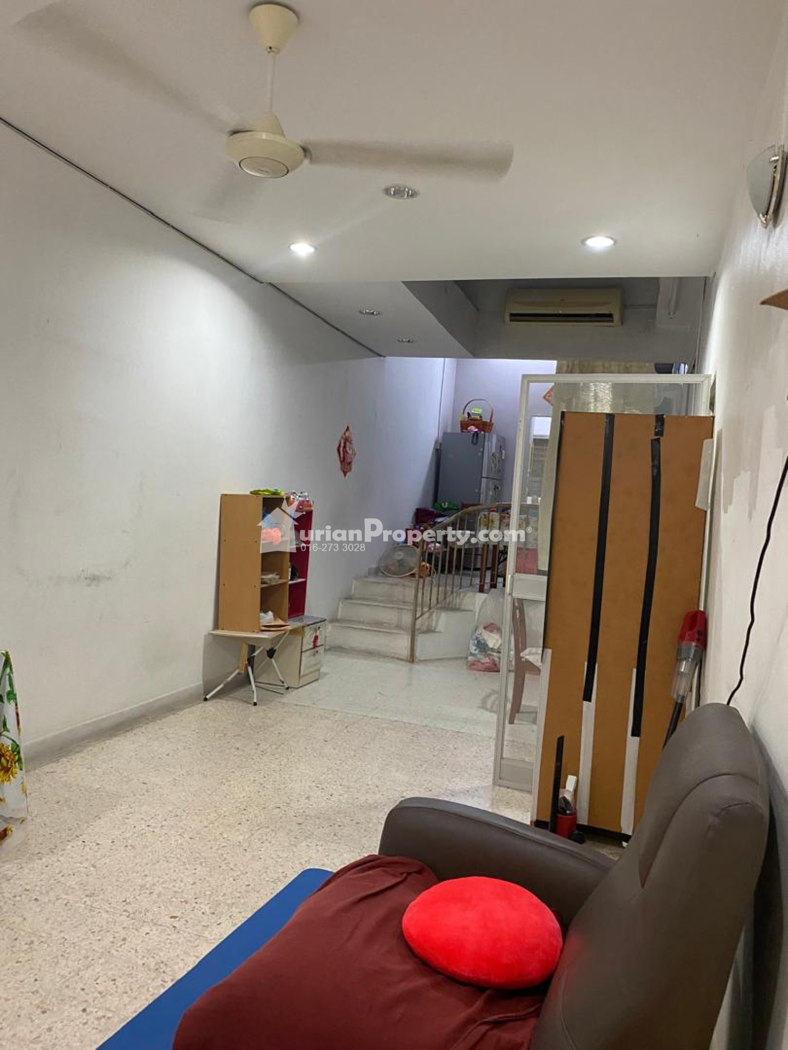 Terrace House For Rent at Taman Mudun