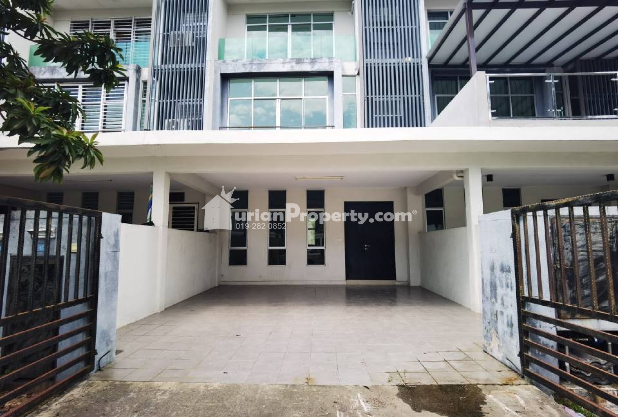Terrace House For Sale at Bangi Avenue