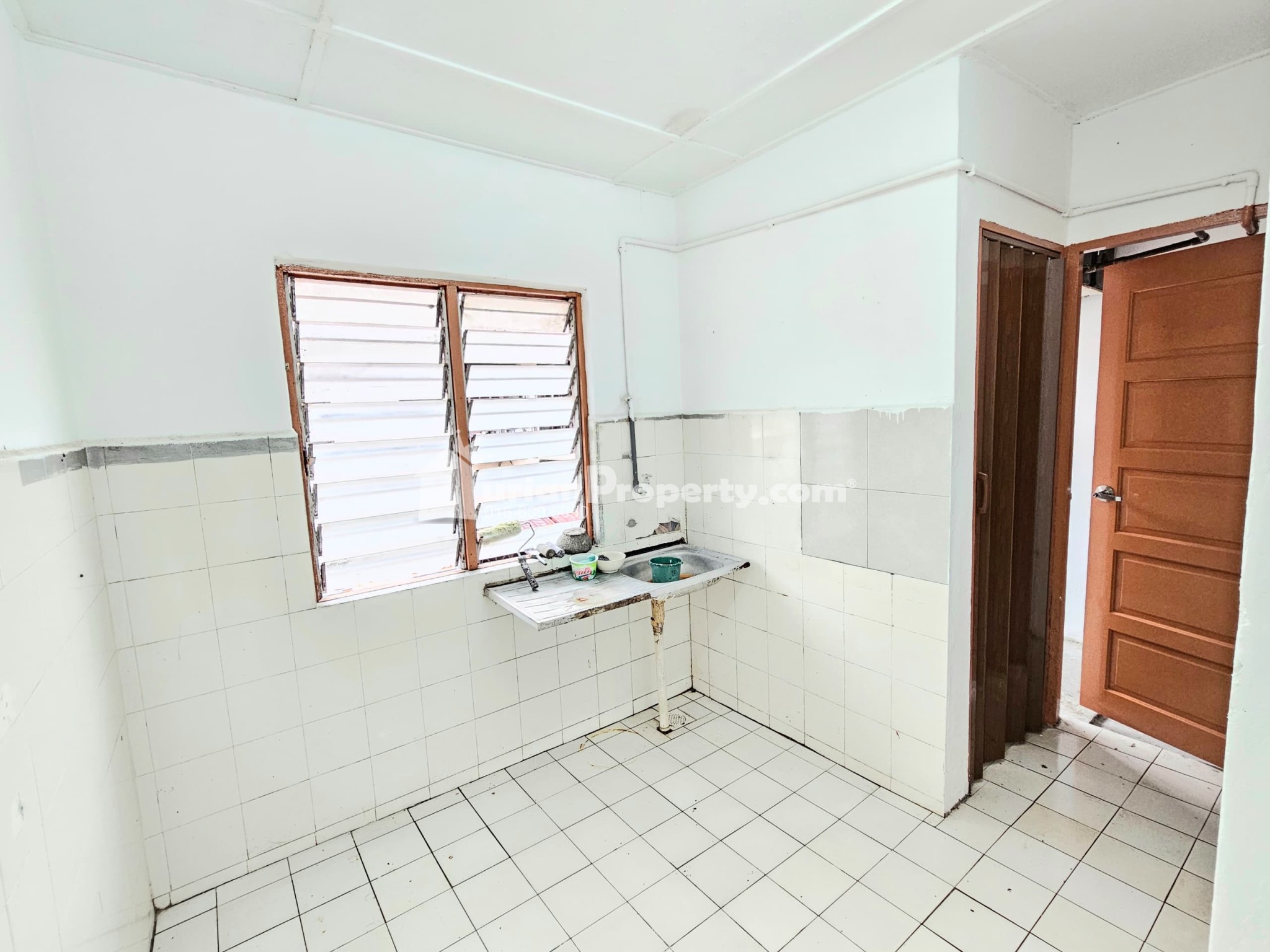 Flat For Rent at Gugusan Seroja