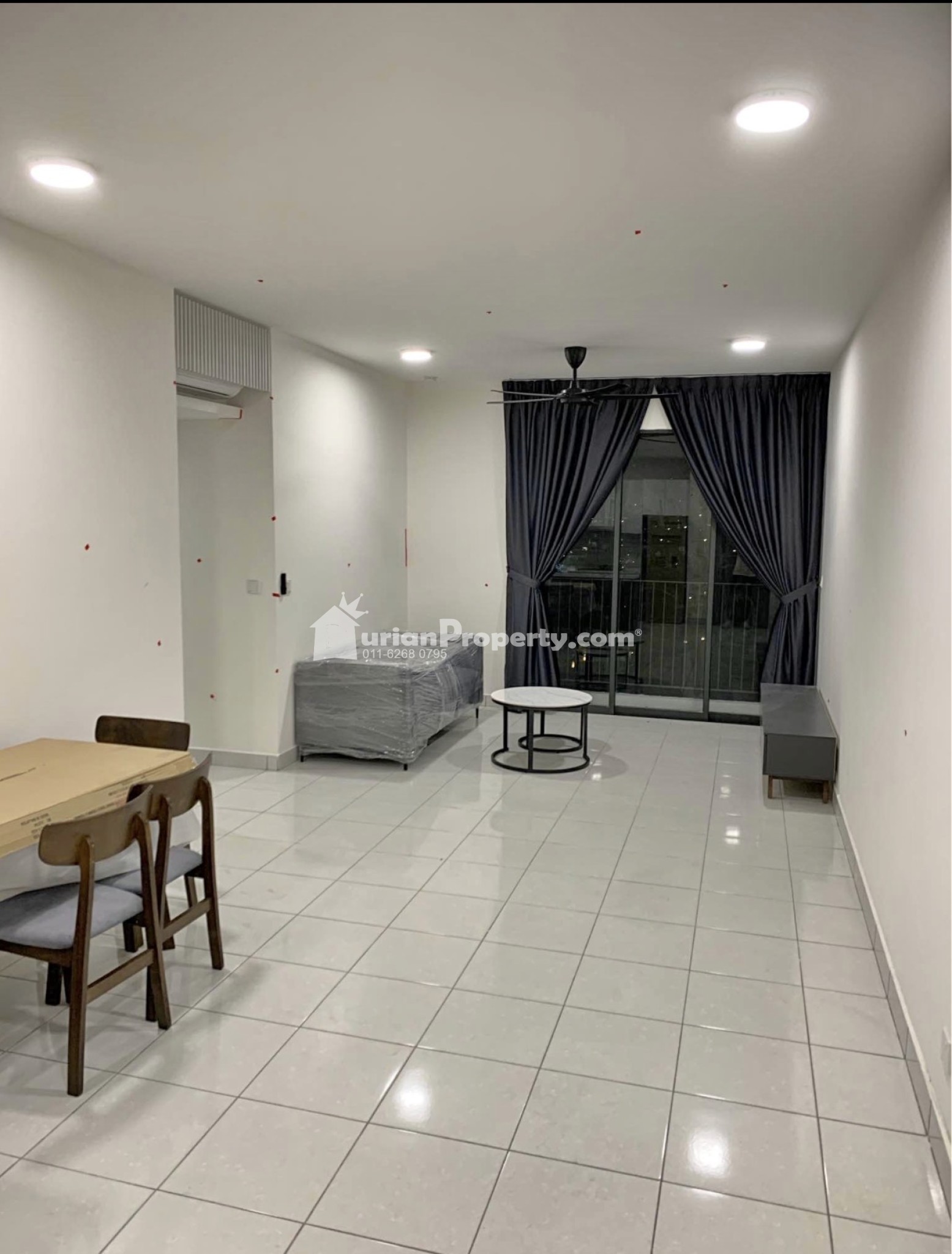 Condo Room for Rent at Aston Park East