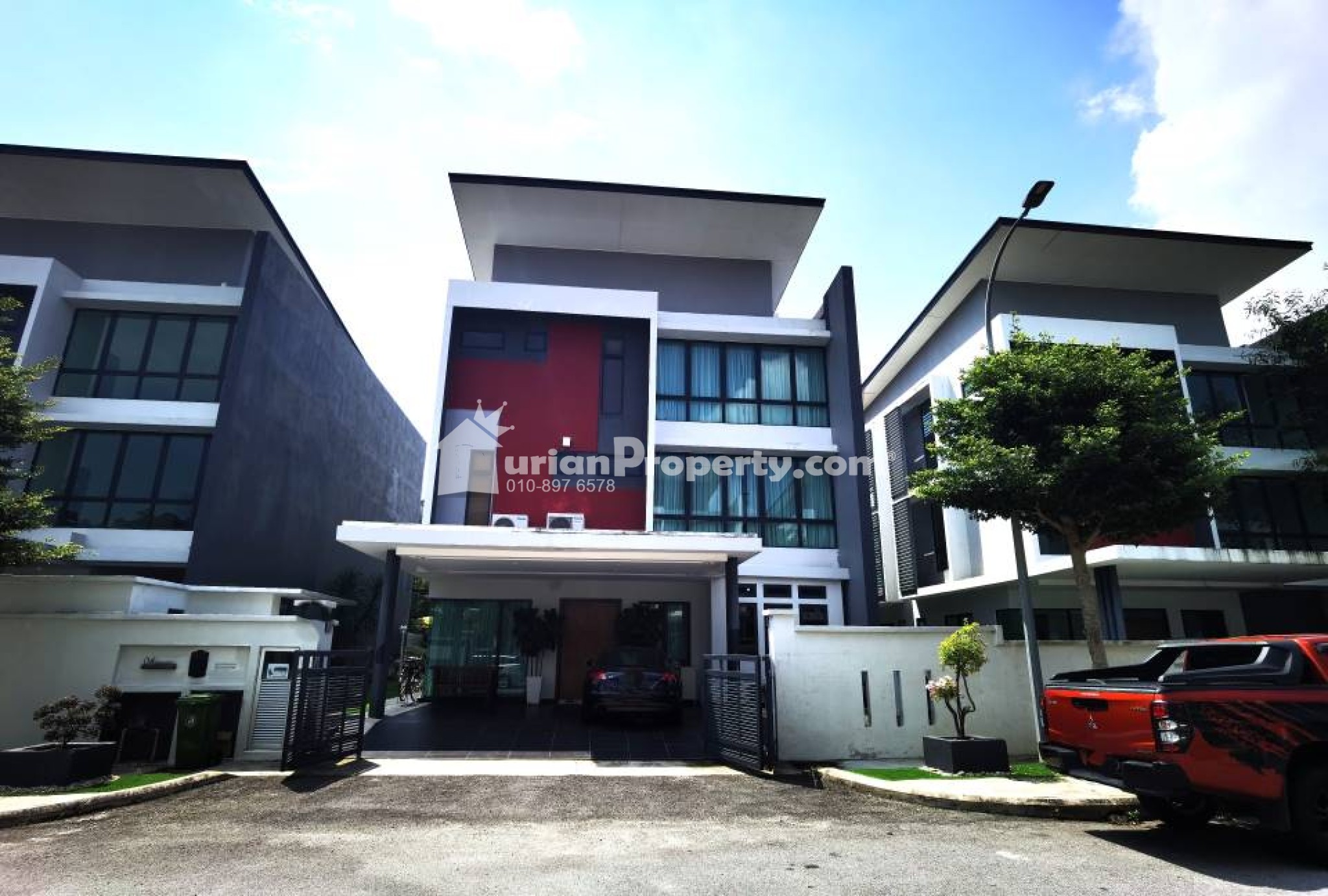 Bungalow House For Sale at Perdana Heights
