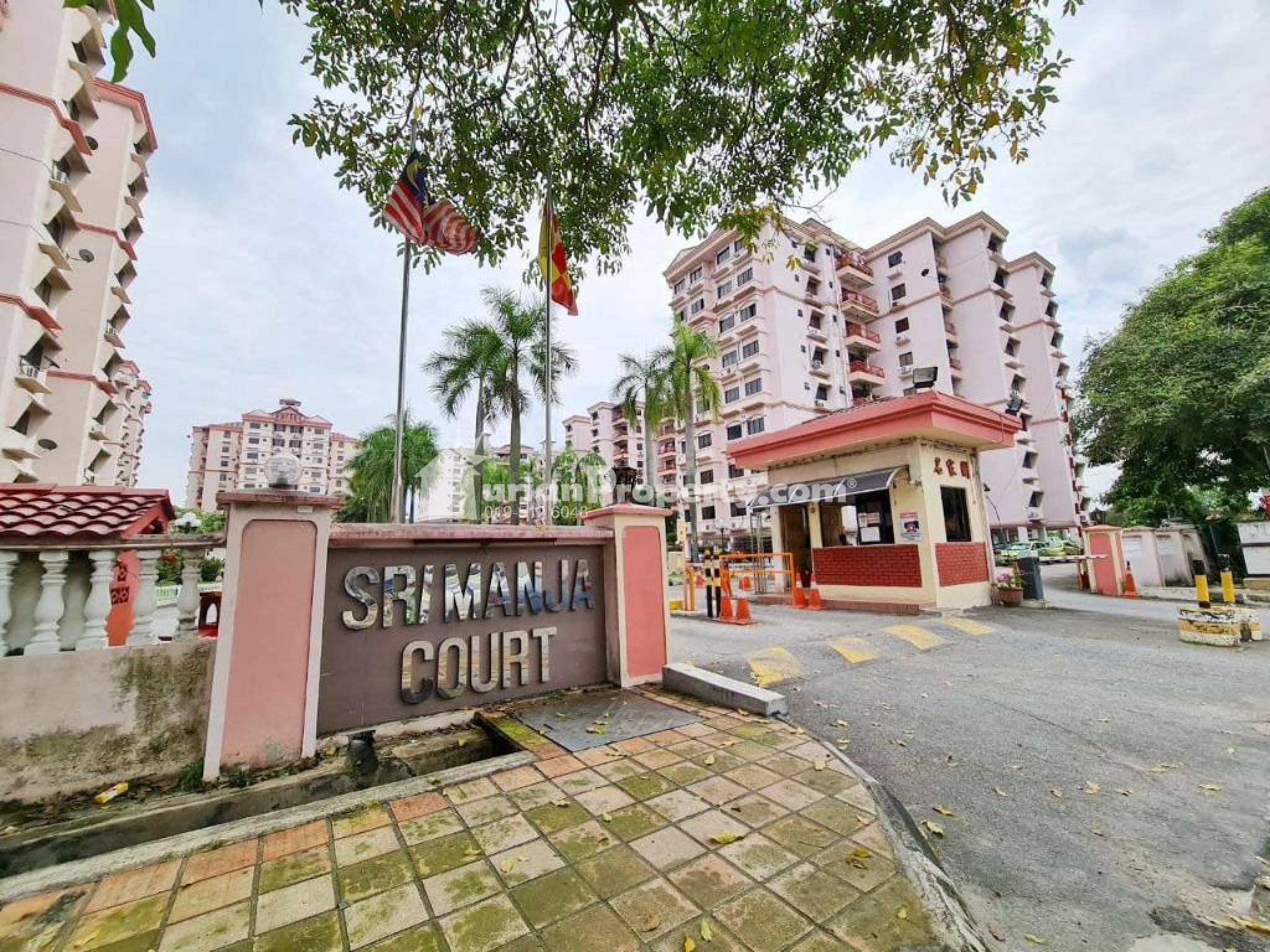 Condo For Sale at Sri Manja Court