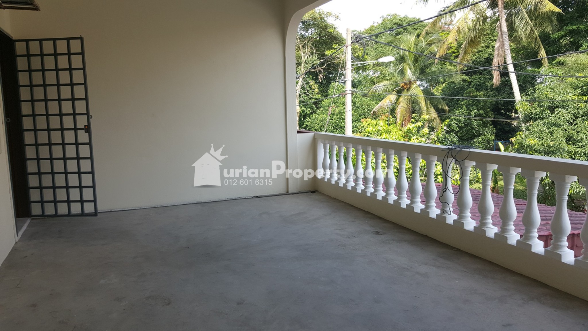 Terrace House For Rent at Taman Desa Jaya