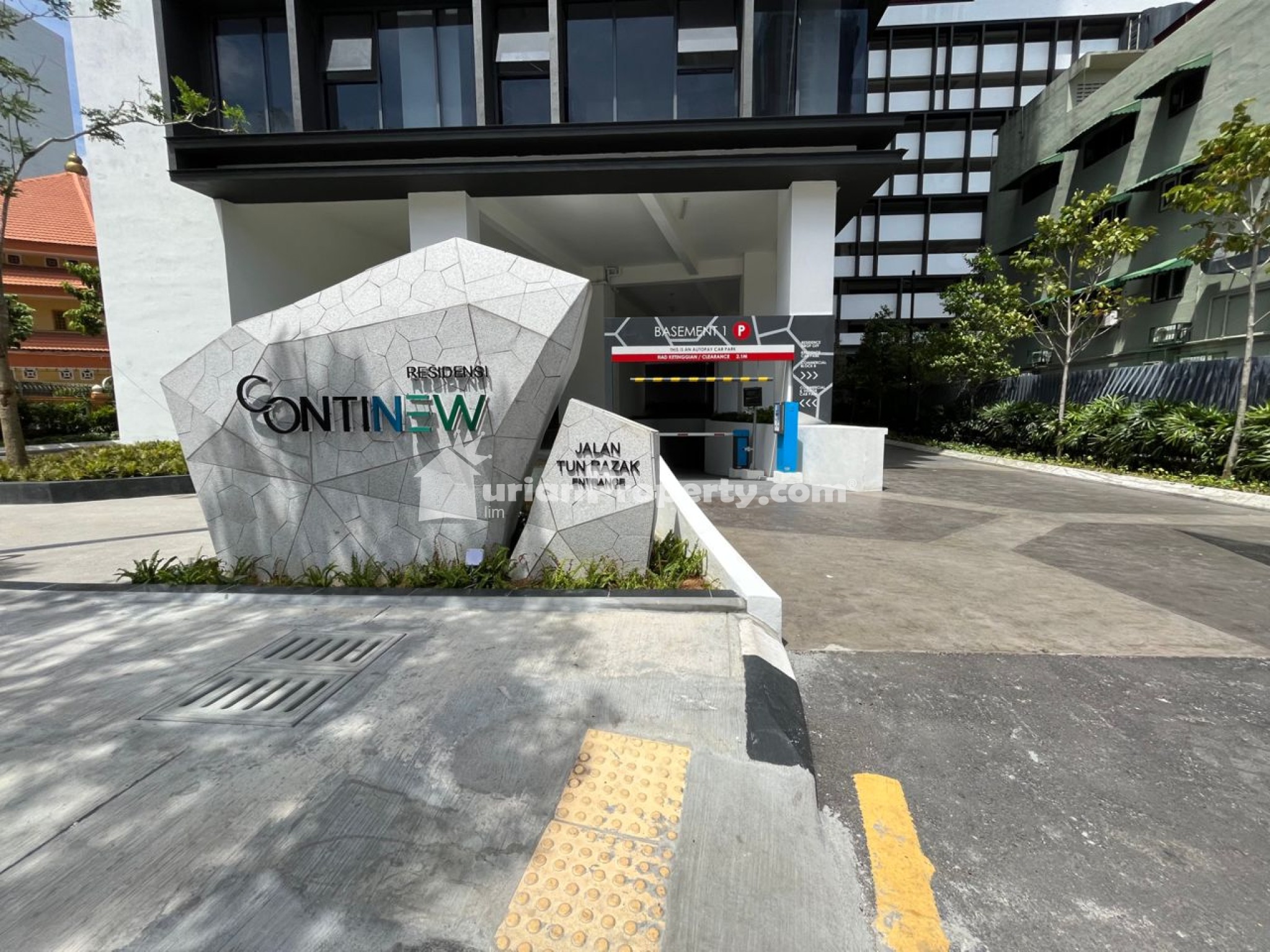 Condo For Sale at Continew