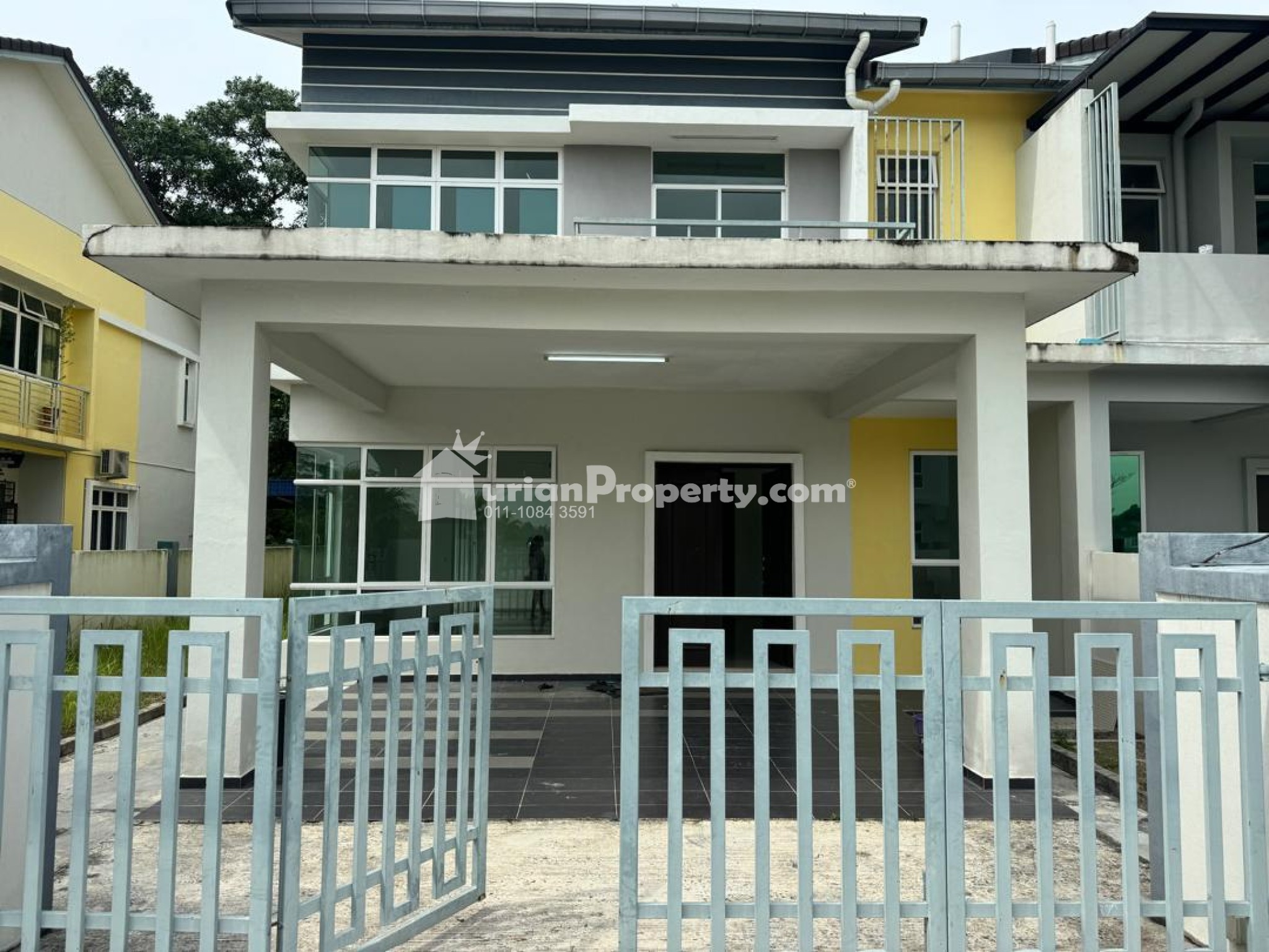 Semi D For Sale at Taman Cenderawasih