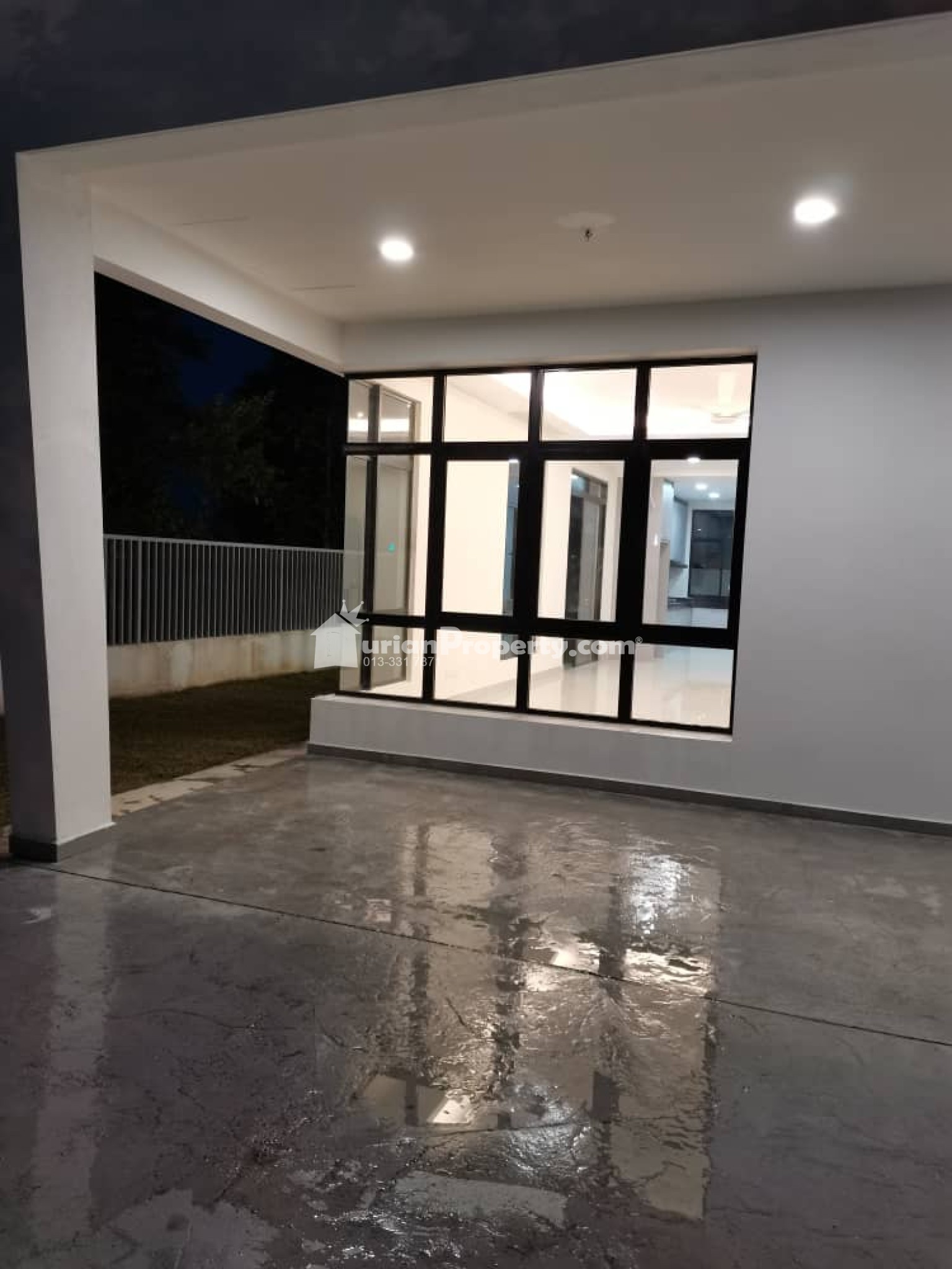 Townhouse For Sale at Avens Residence