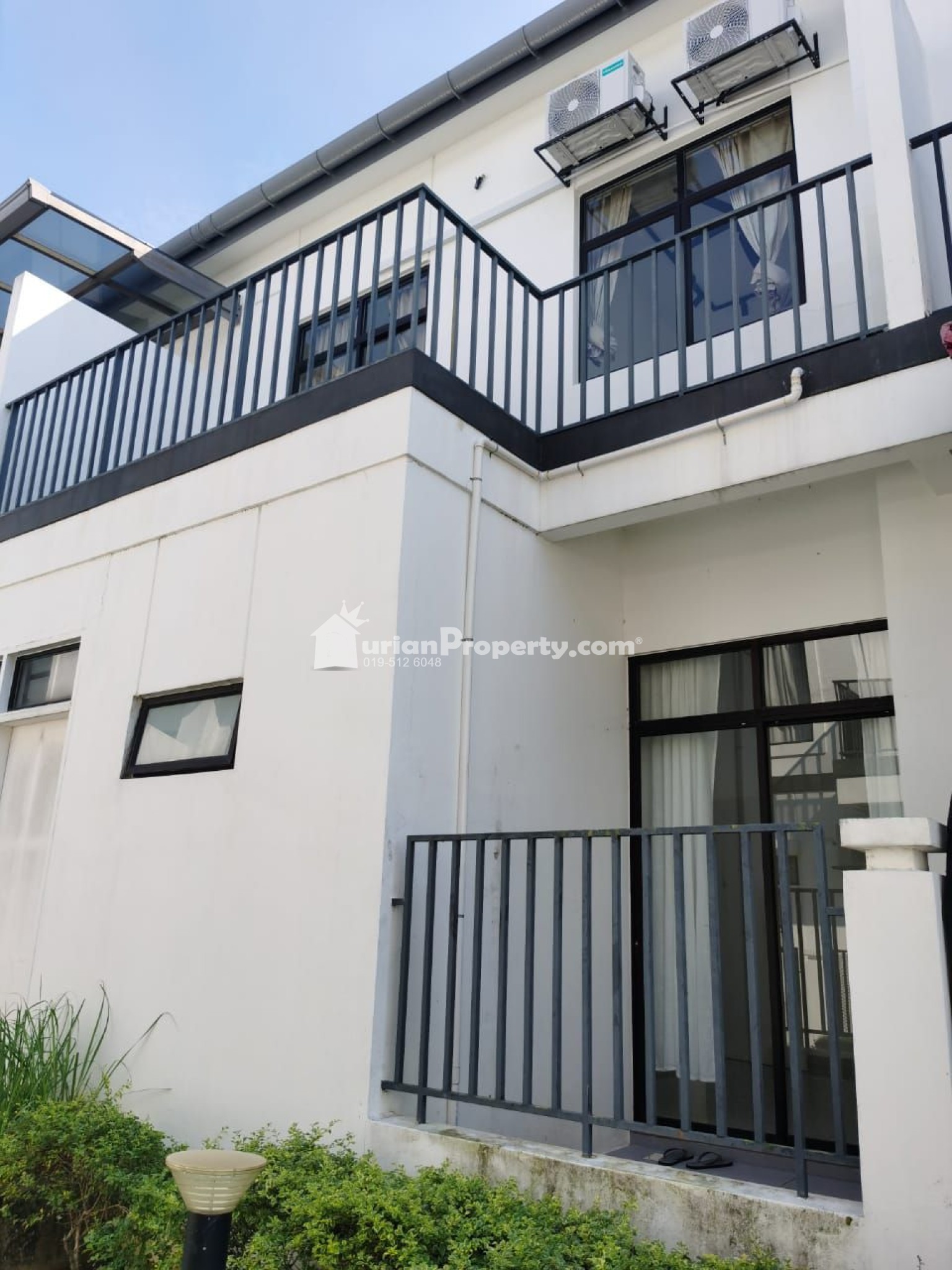 Terrace House For Rent at Graham Garden