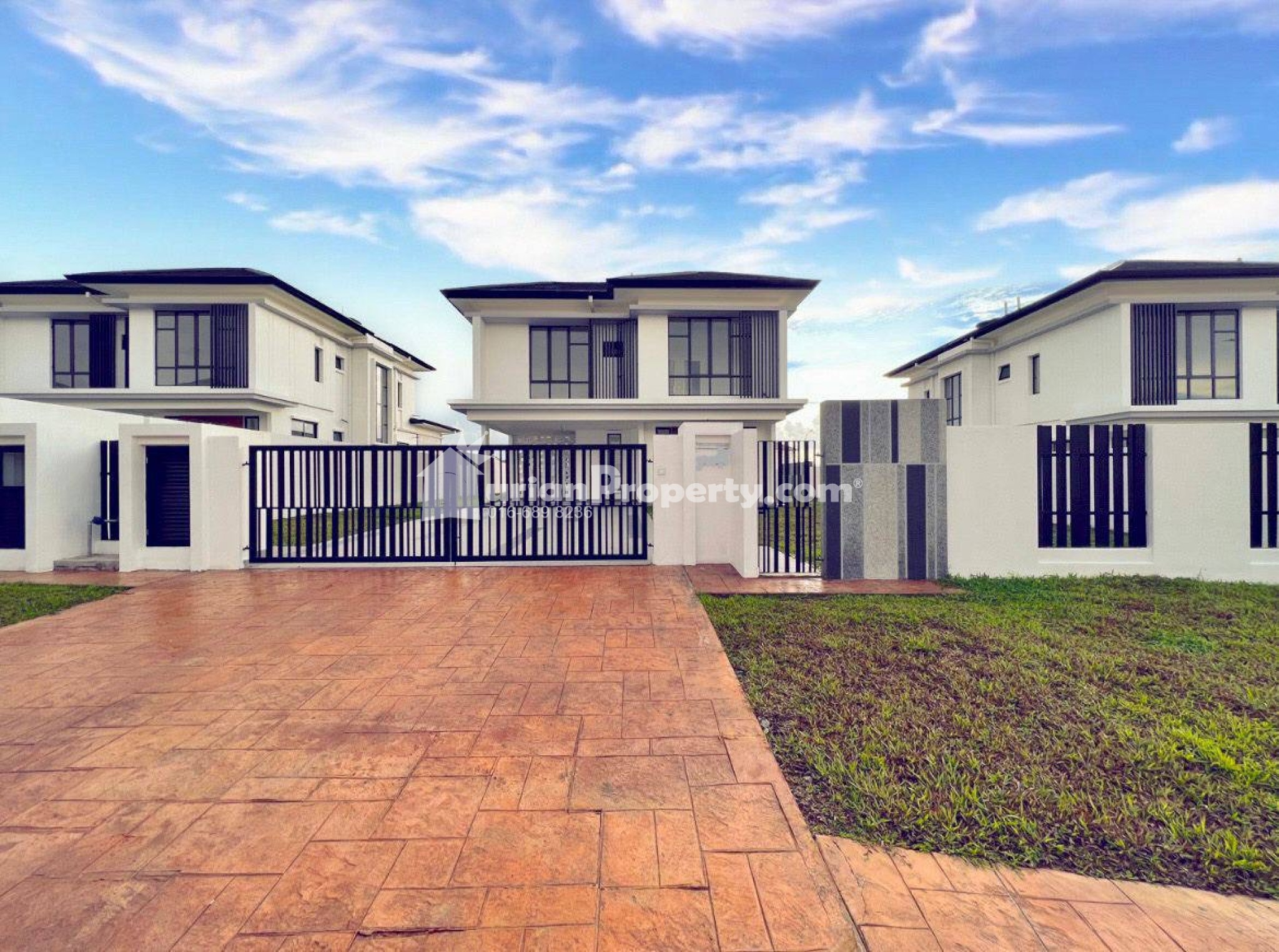 Bungalow House For Sale at Verdale