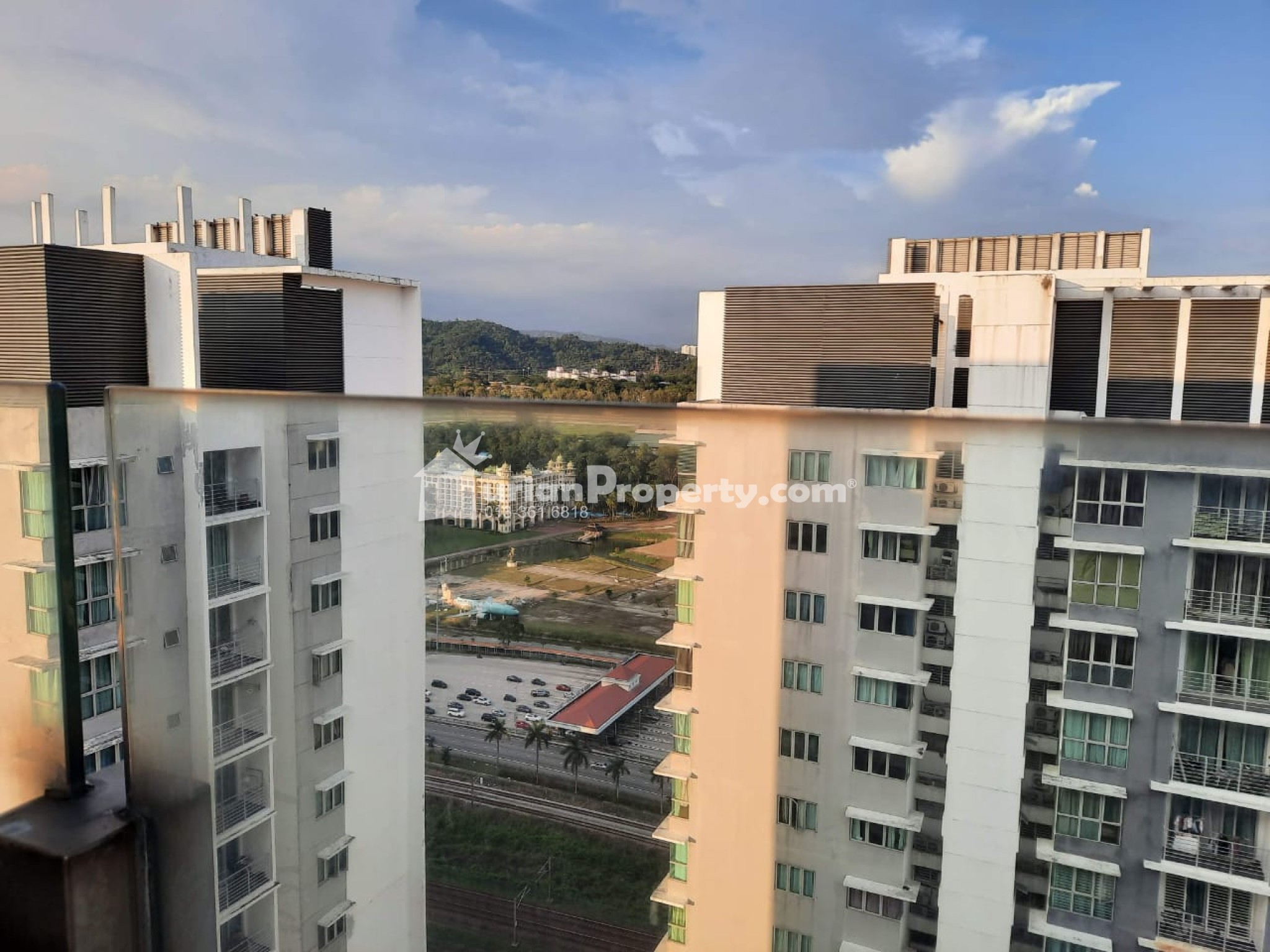 Condo For Sale at Flexis @ One South