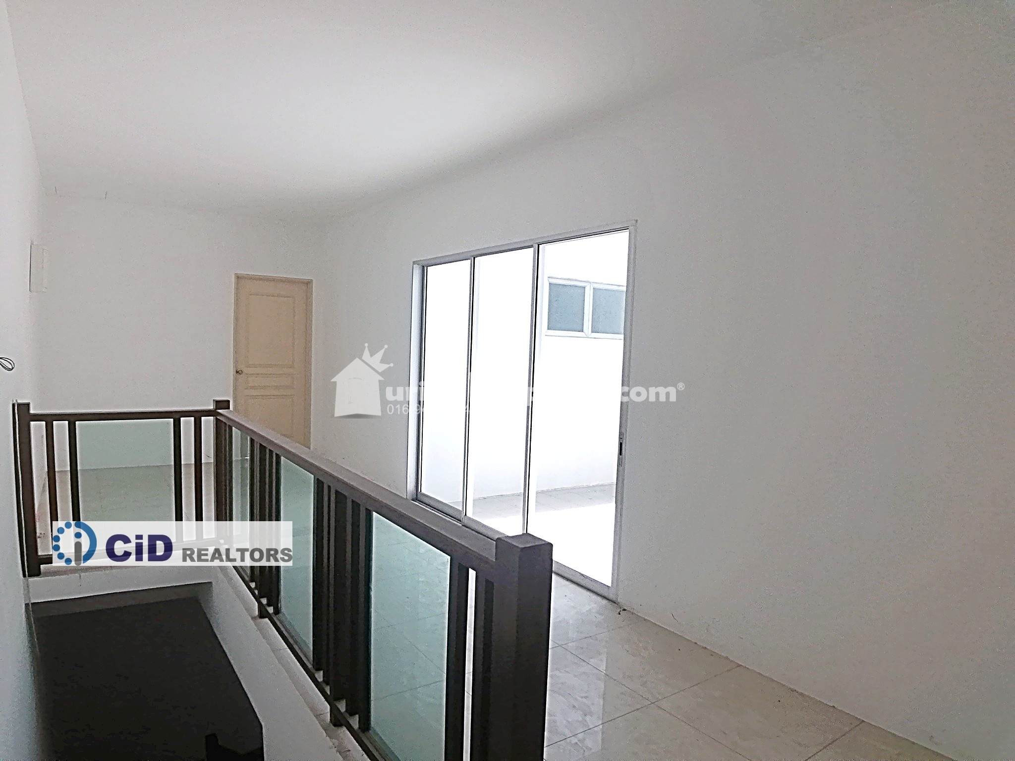 Terrace House For Sale at Panorama Lapangan Kinara