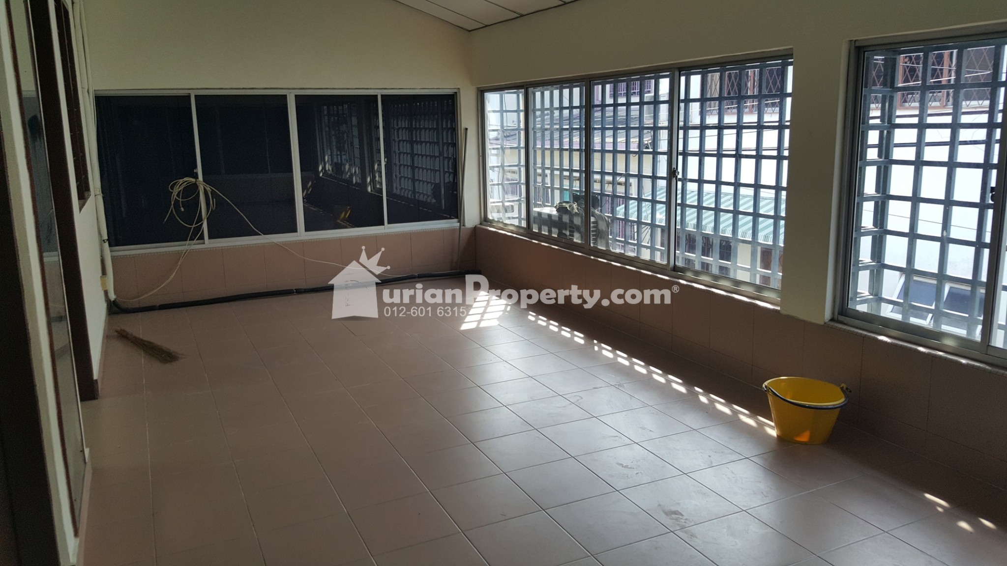 Terrace House For Rent at Taman Desa Jaya