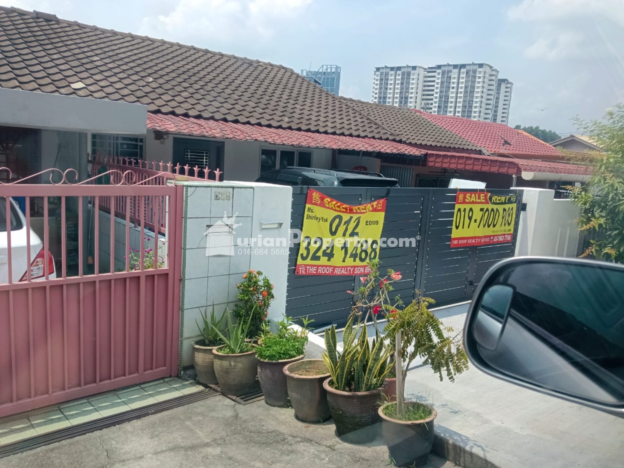 Terrace House For Sale at Salak South
