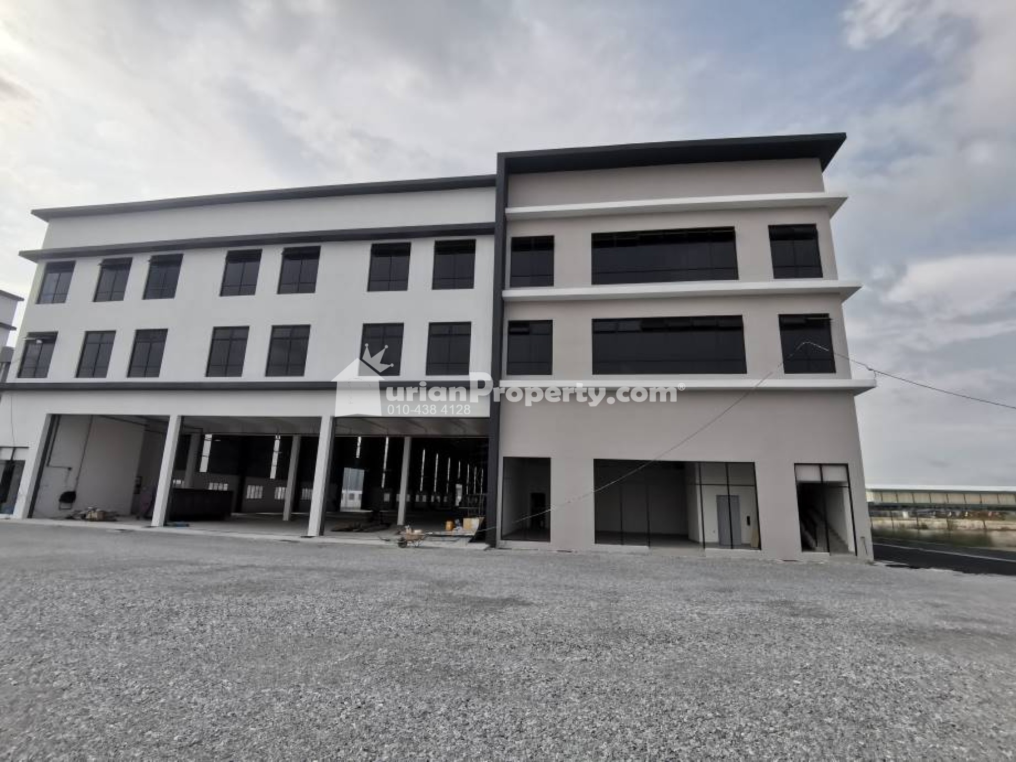 Detached Factory For Rent at Pulau Indah Industrial Park