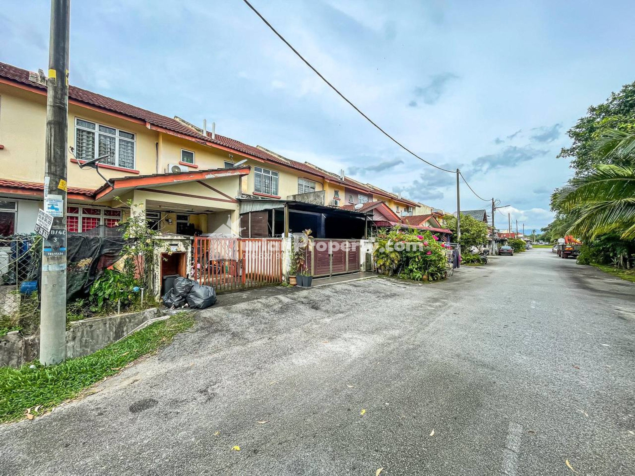 Terrace House For Sale at Bandar Tasik Kesuma