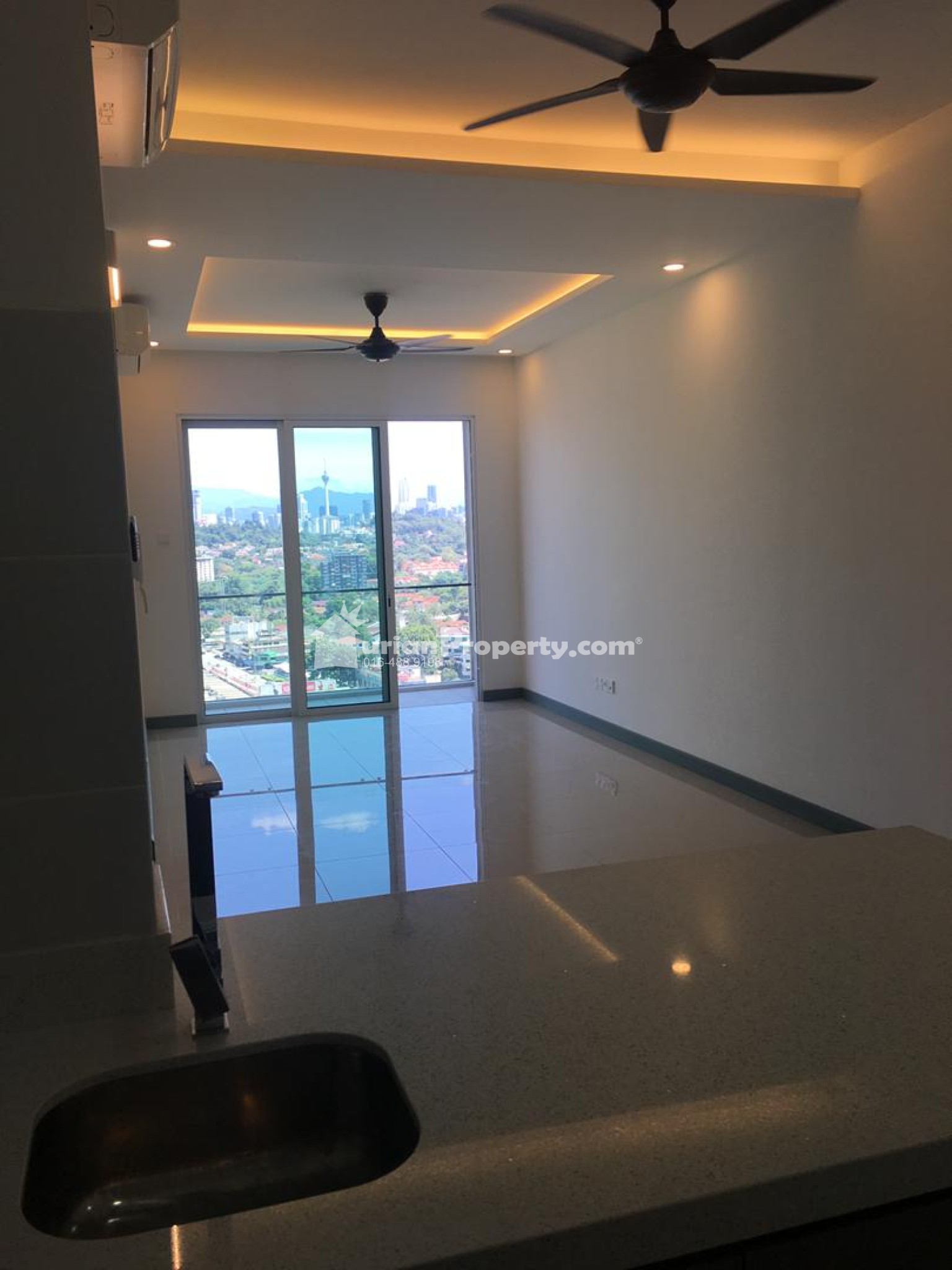 Condo For Rent at Majestic Maxim