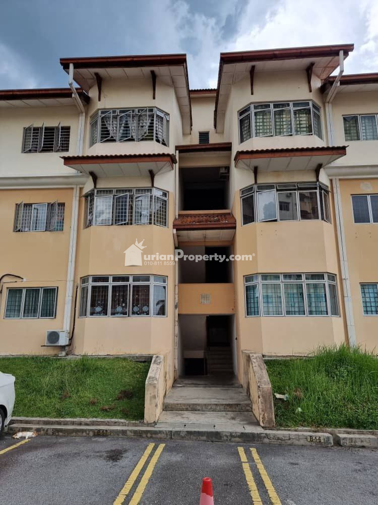 Apartment For Sale at Vista Seri Putra