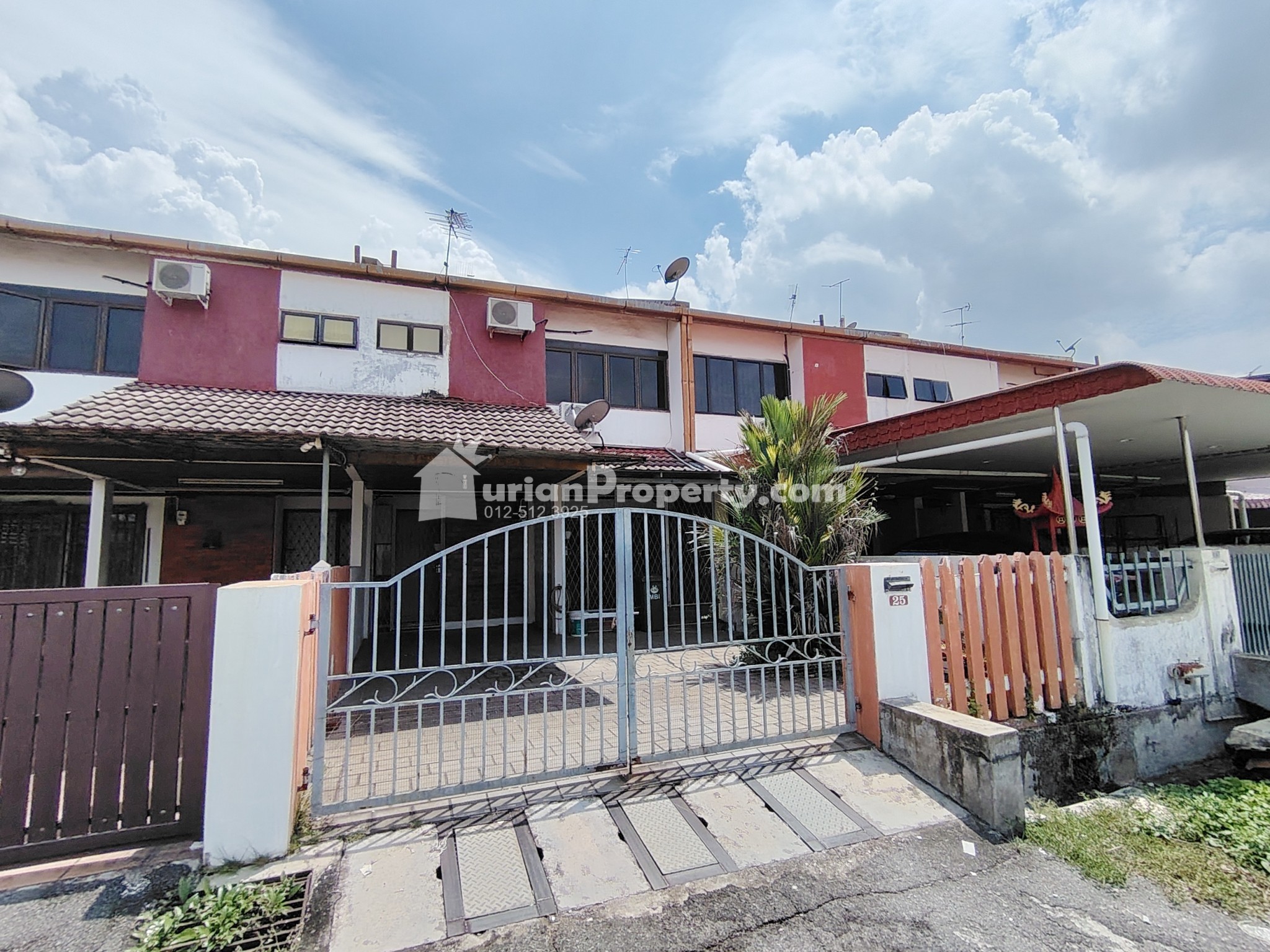 Terrace House For Rent at Taman Boon Bak