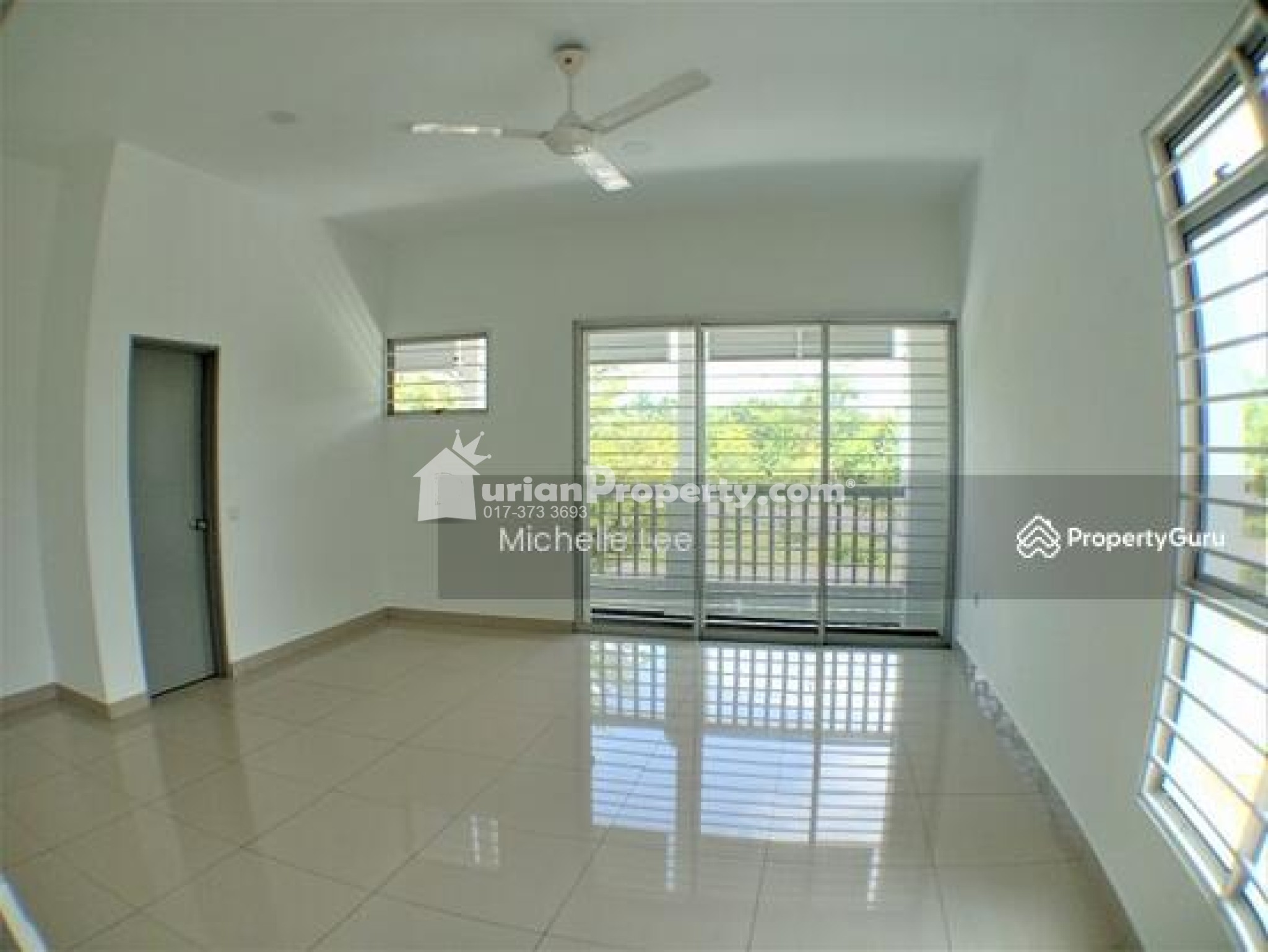 Terrace House For Rent at Perennia