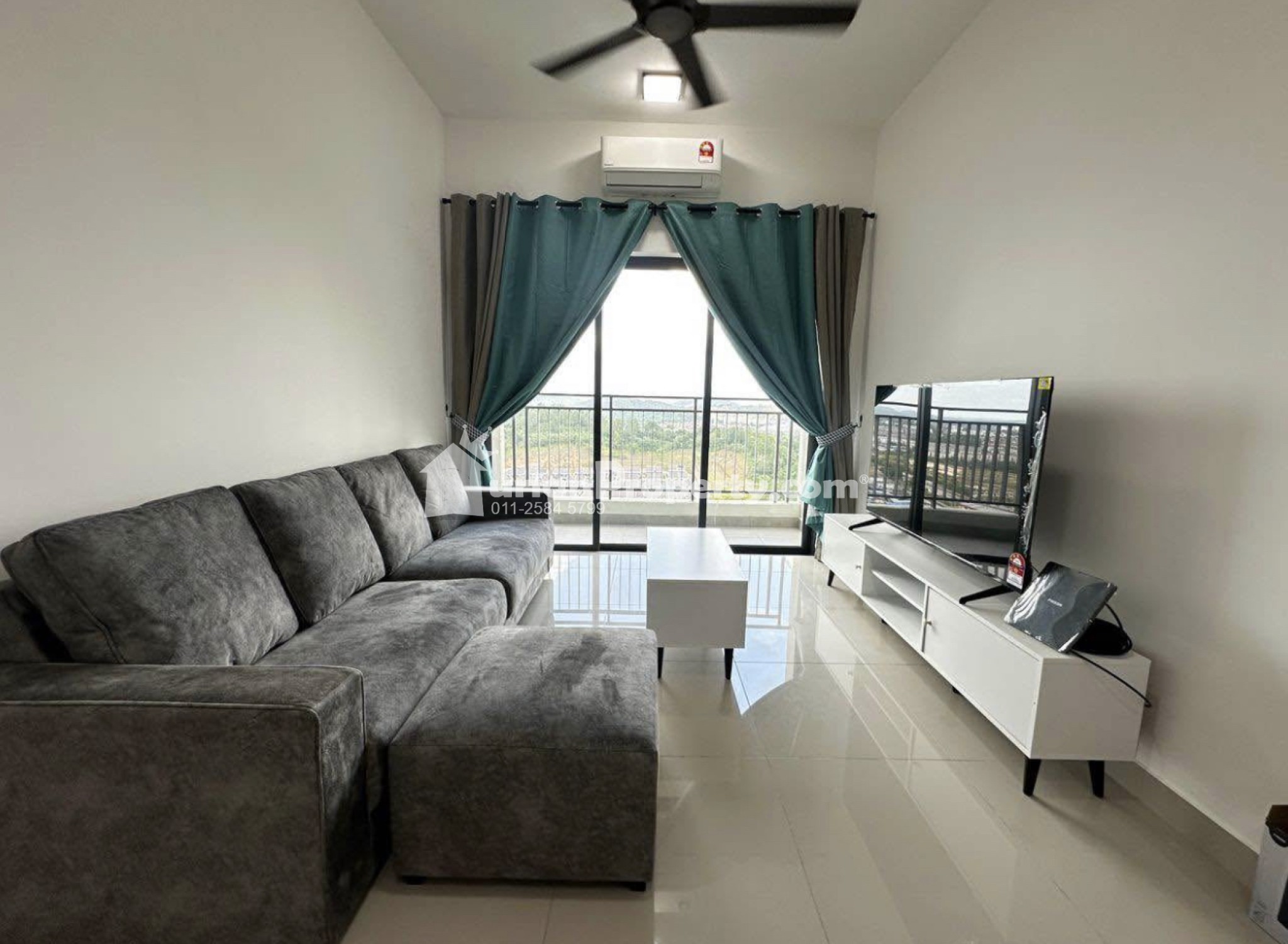 Condo For Rent at Desaria Villa