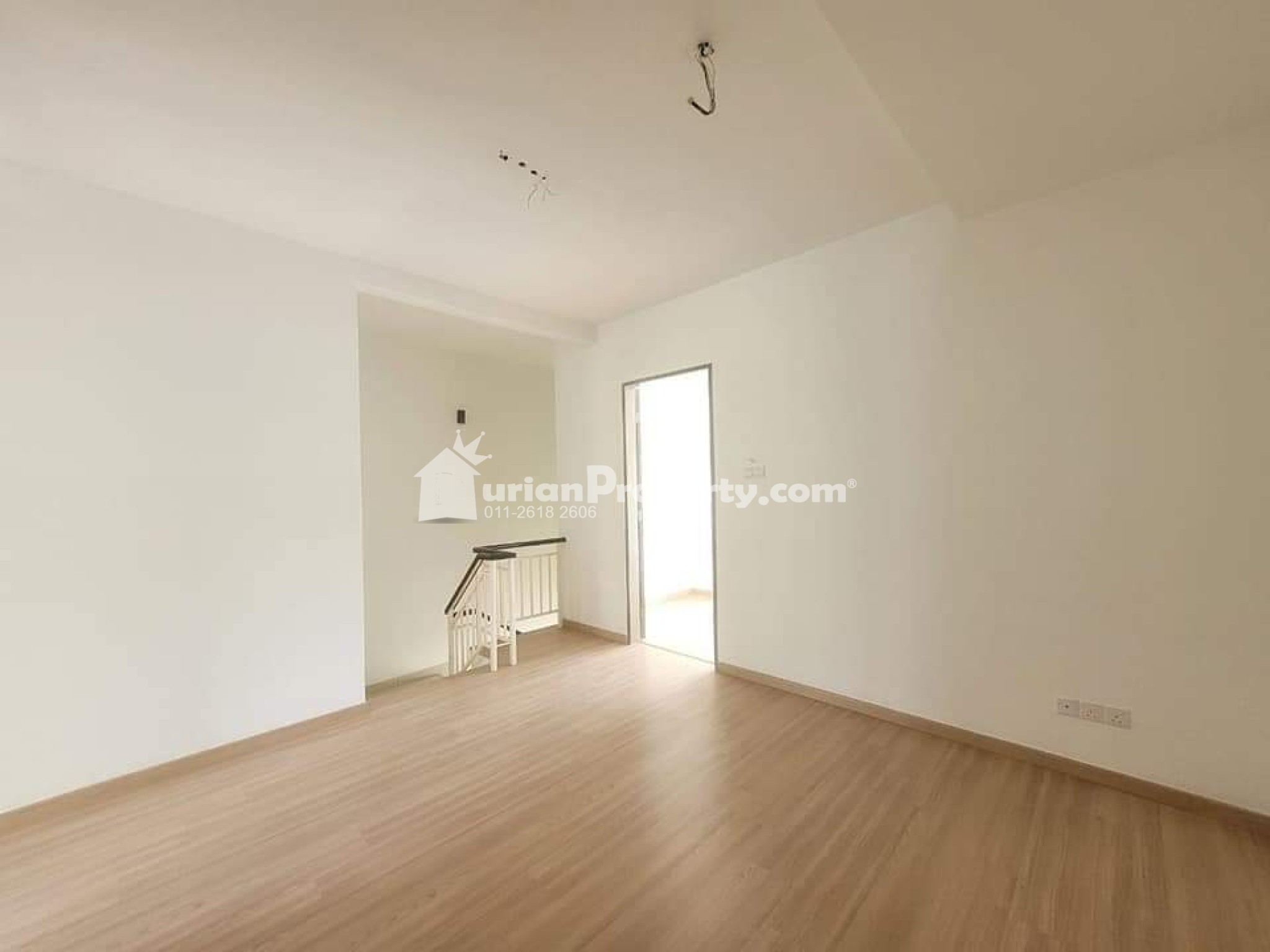 Terrace House For Sale at Diamond City