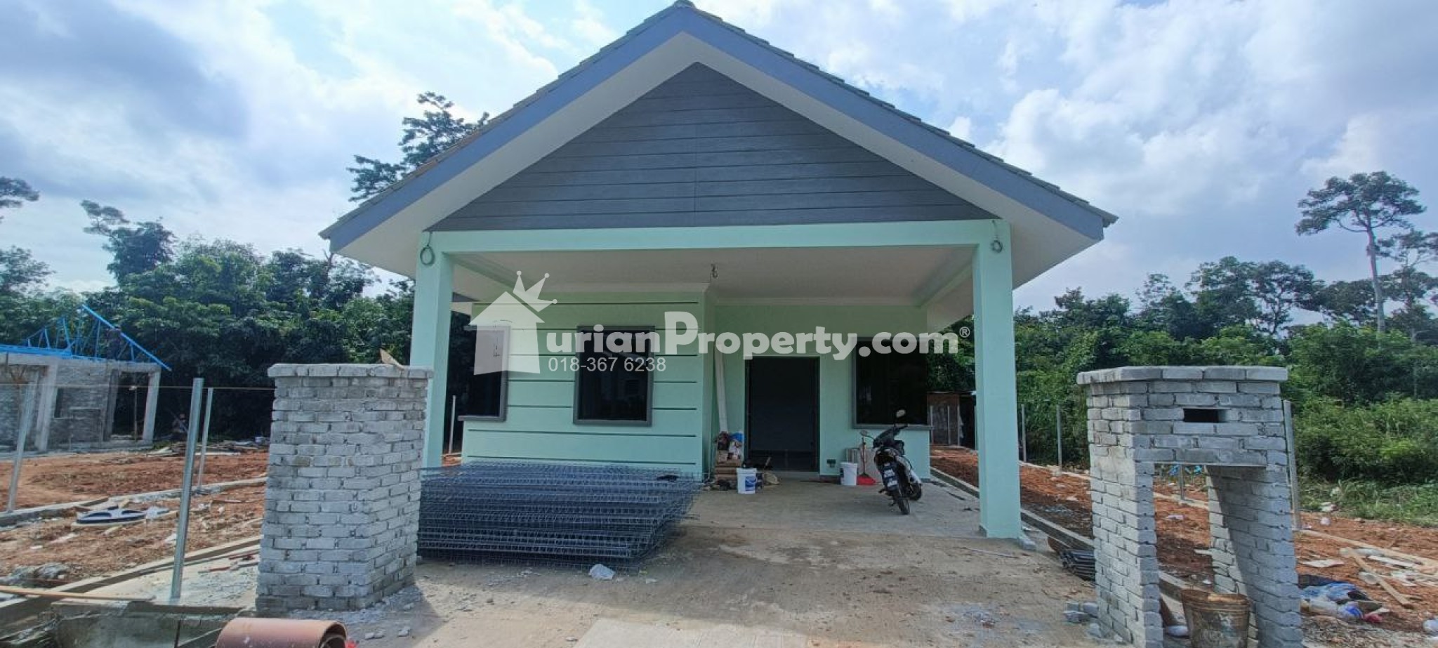 Bungalow House For Sale at Jenderam Hulu