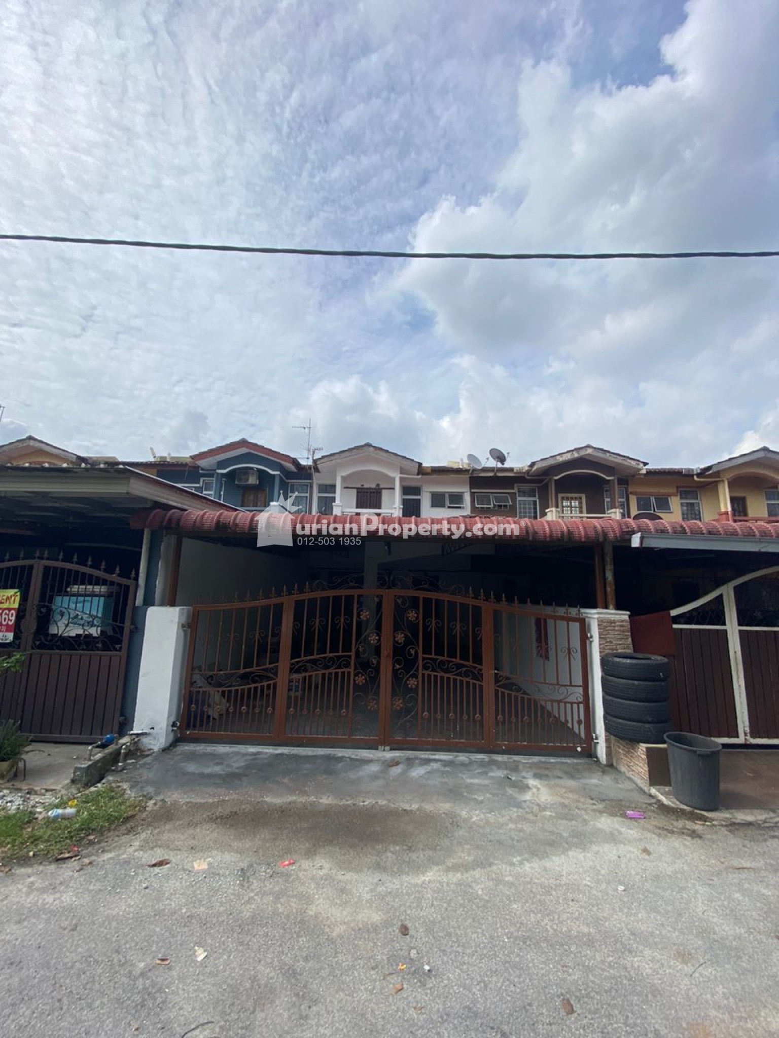 Terrace House For Rent at Taman Desa Permai