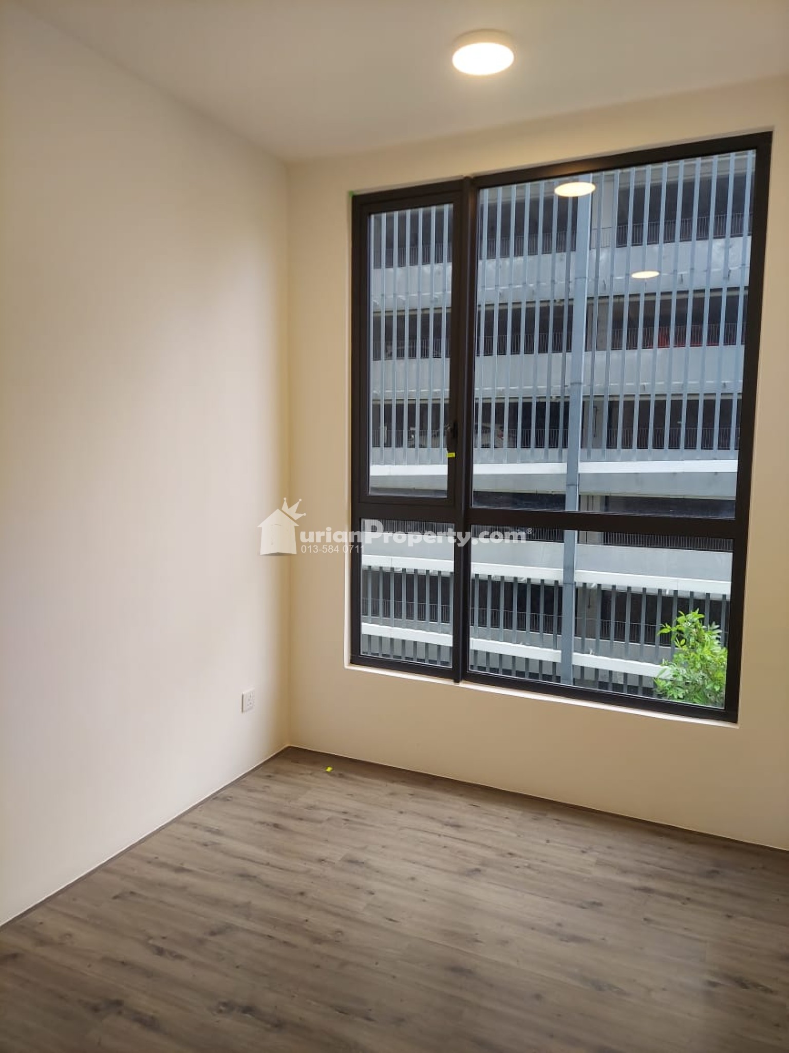 Condo For Rent at Henna Residence