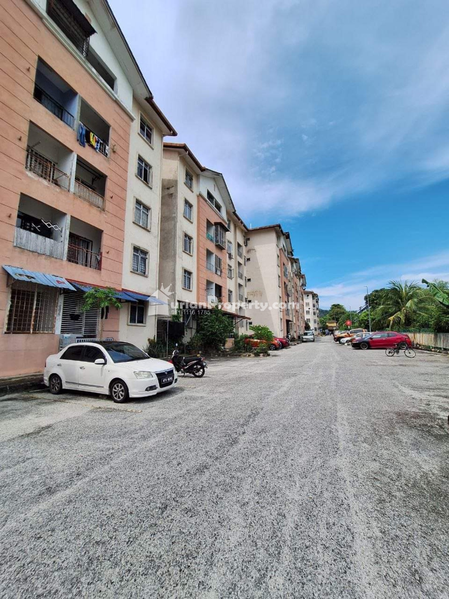 Apartment For Sale at Pangsapuri Resak