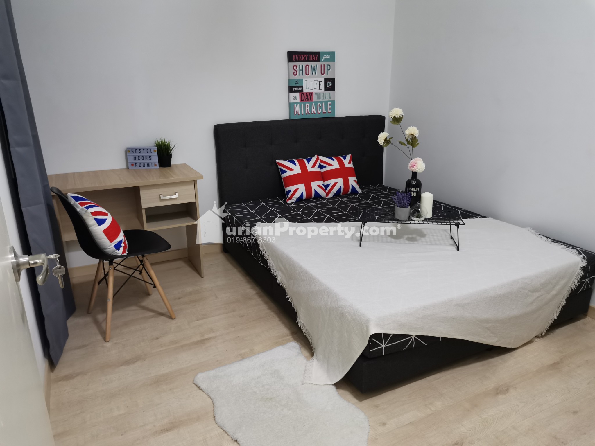 Condo Room for Rent at The Holmes