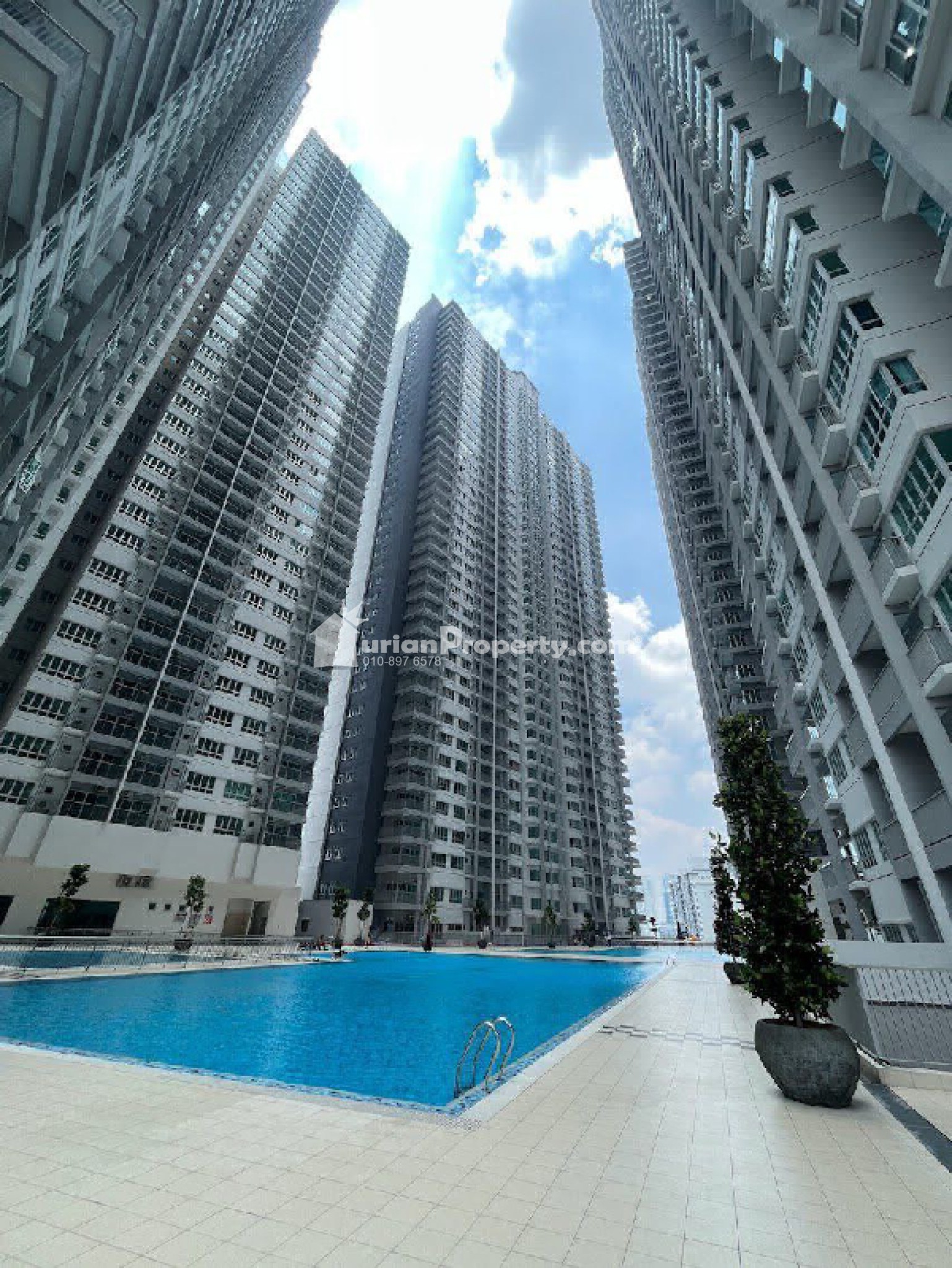 Condo For Rent at Razak City Residences