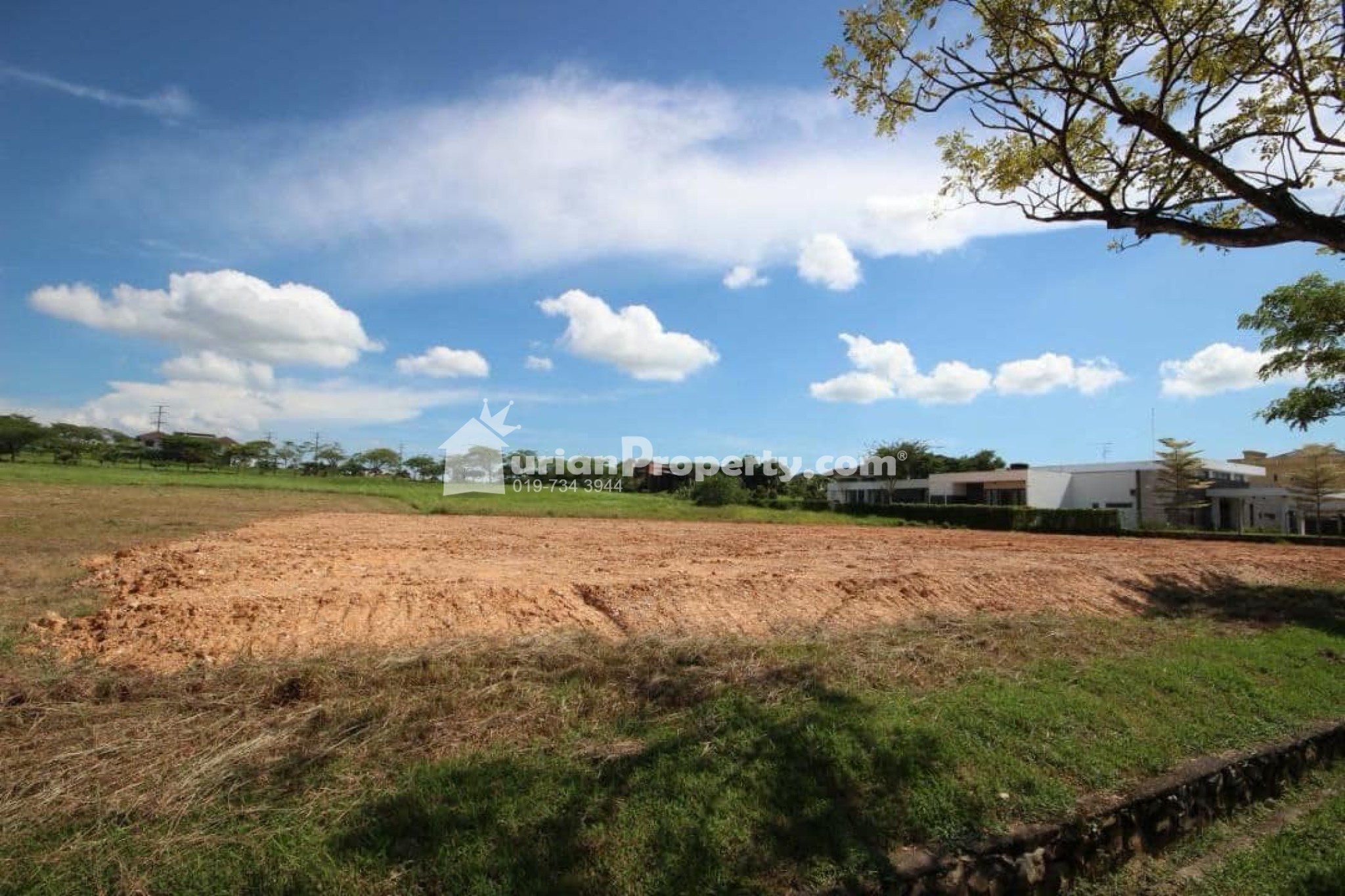 Bungalow Land For Sale at Leisure Farm Resort Residence