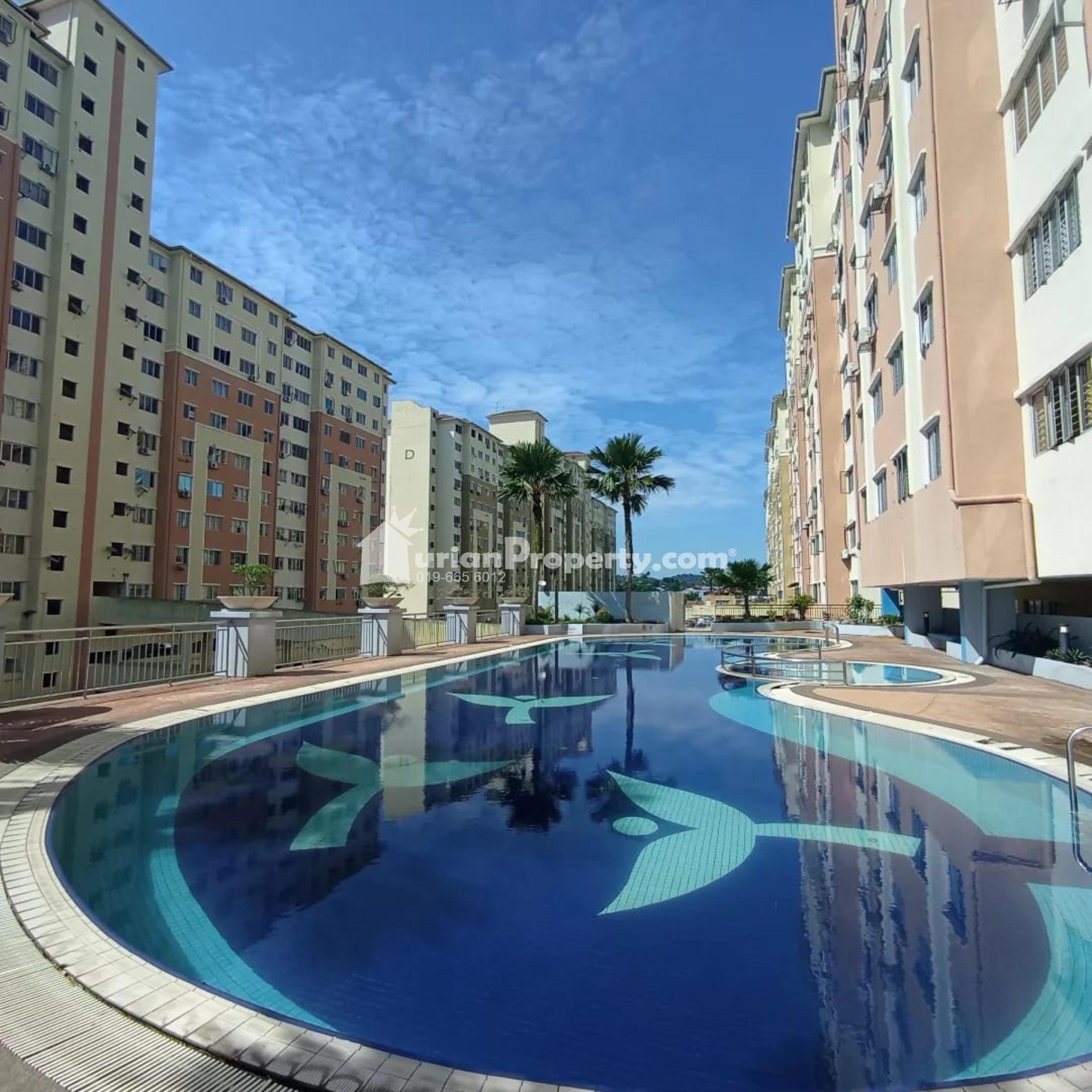 Serviced Residence For Sale at Kompleks Suria Kinrara