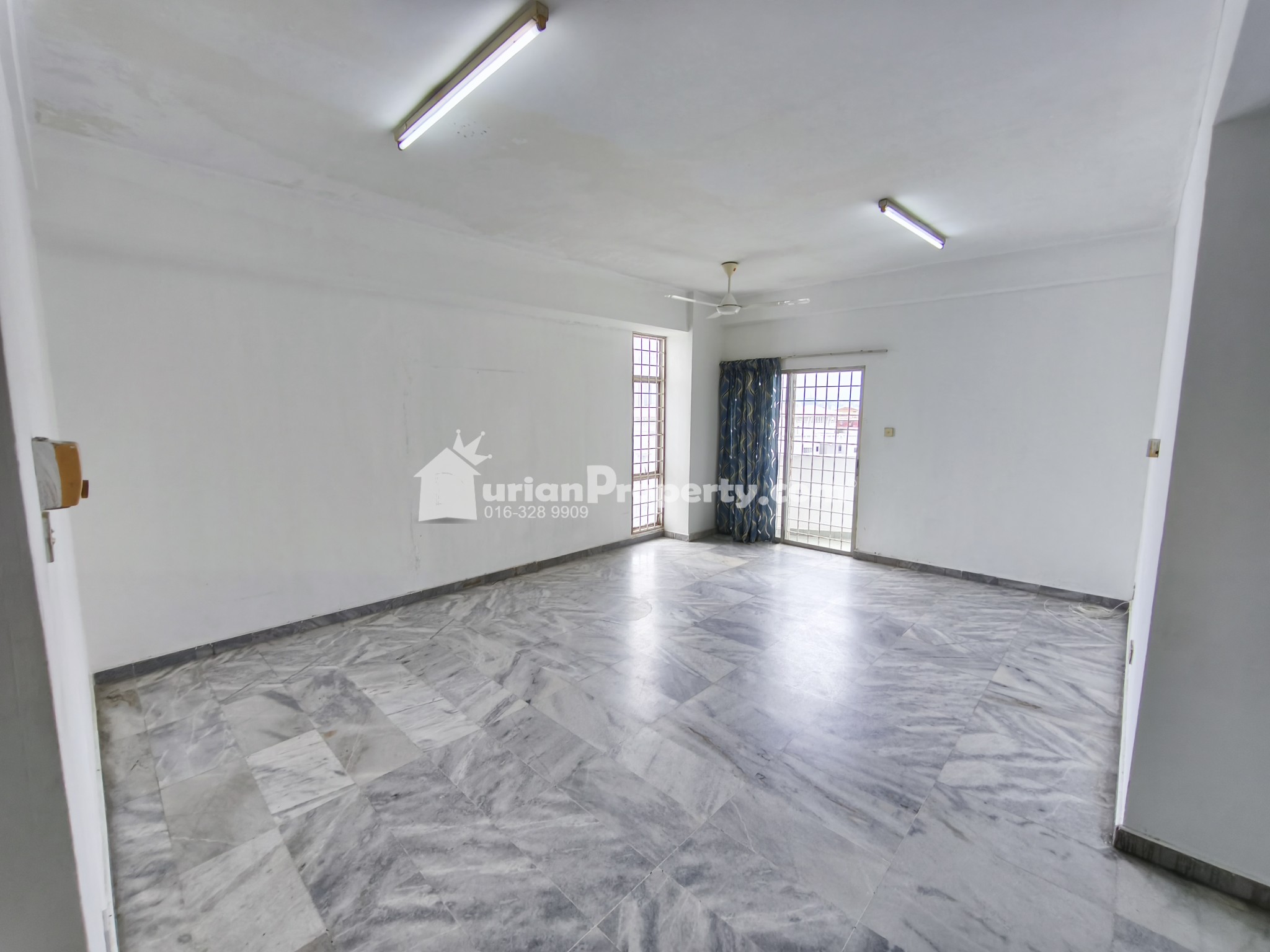 Condo For Sale at Ridzuan Condominium