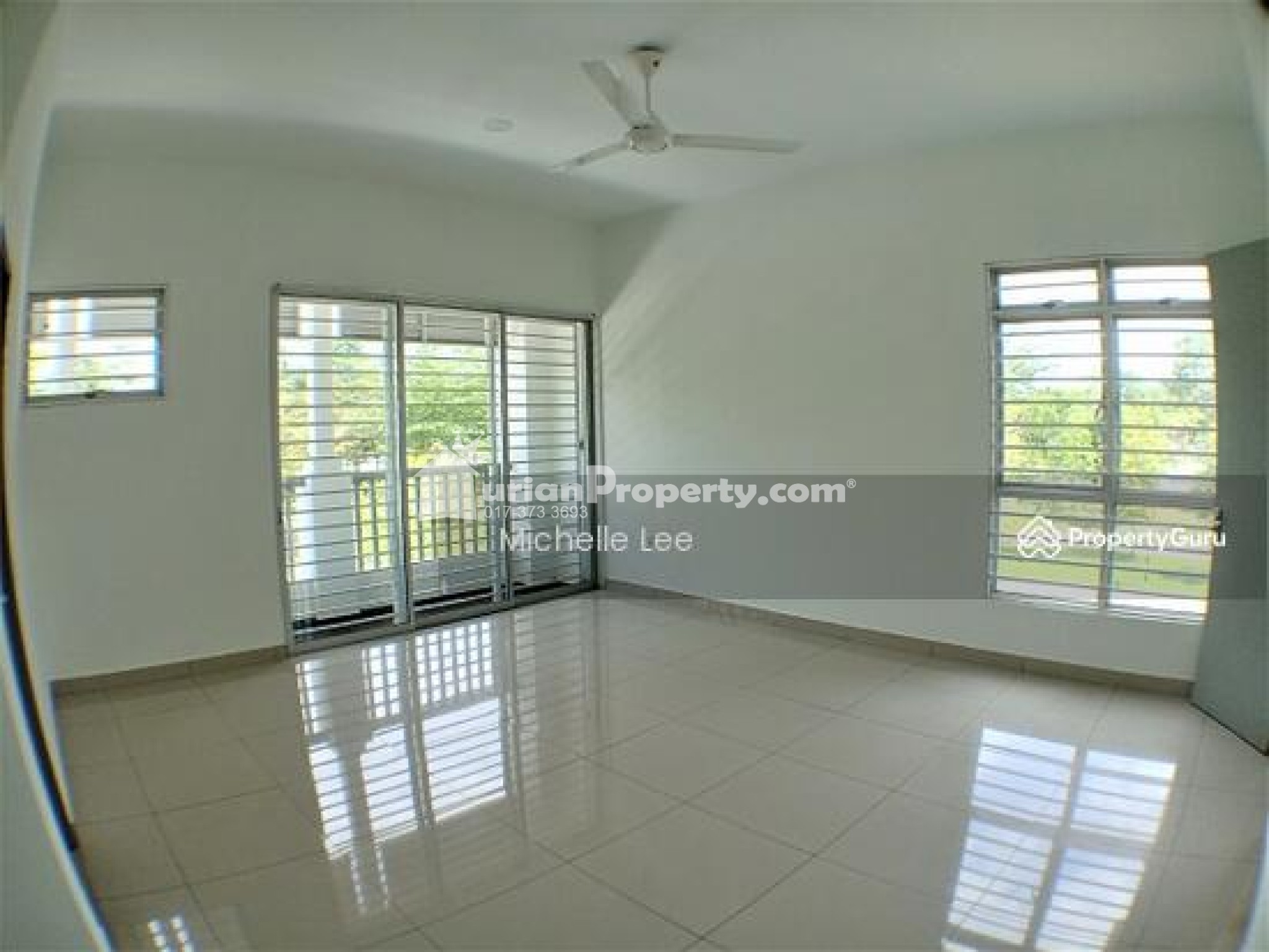 Terrace House For Rent at Perennia