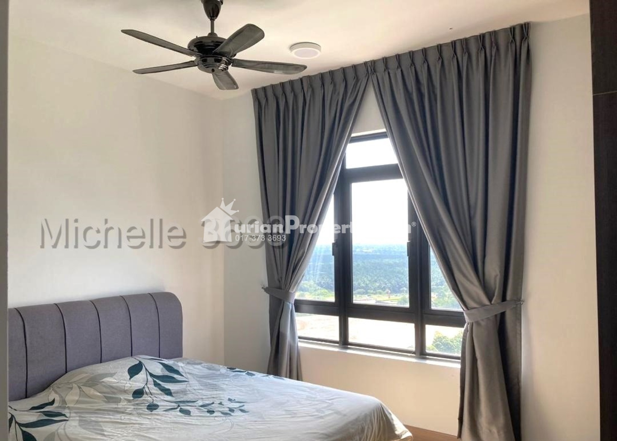 Condo For Rent at Amber Residence